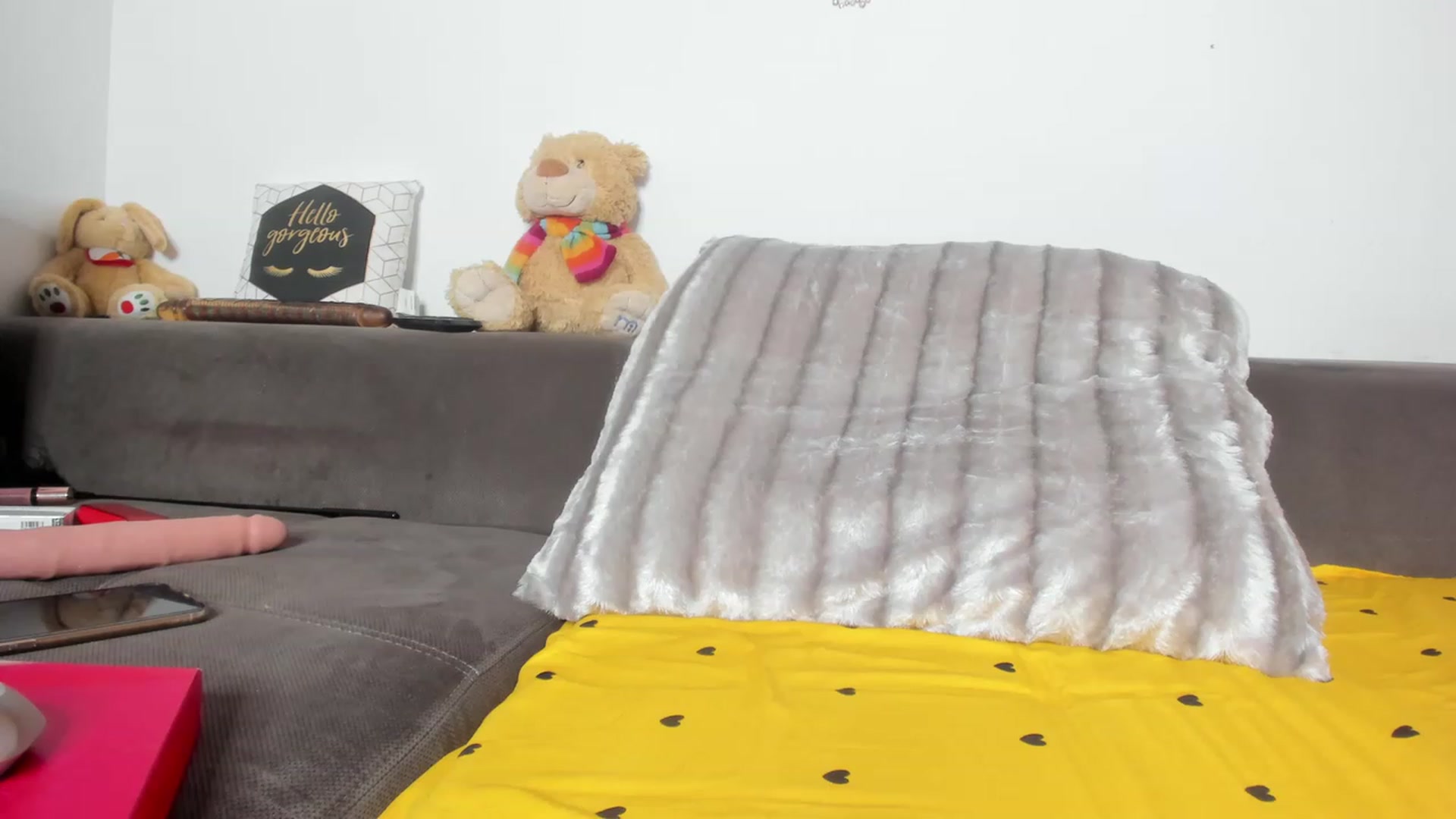 Gallery image thumbnail from AletaOcean's myfreecams stream on, 04/19/2023, 15:08 image 15 of 20