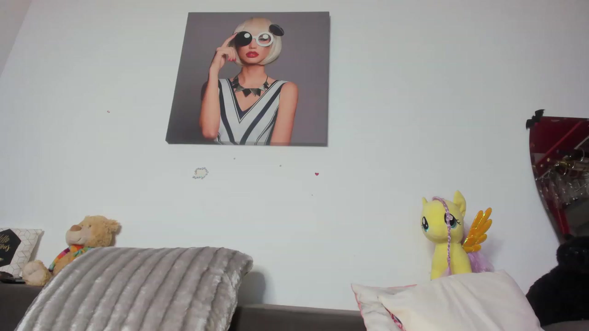 Gallery image thumbnail from AletaOcean's myfreecams stream on, 04/19/2023, 16:08 image 20 of 20