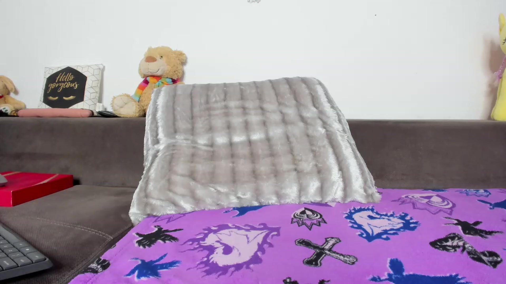 Gallery image thumbnail from AletaOcean's myfreecams stream on, 04/21/2023, 08:27 image 18 of 20