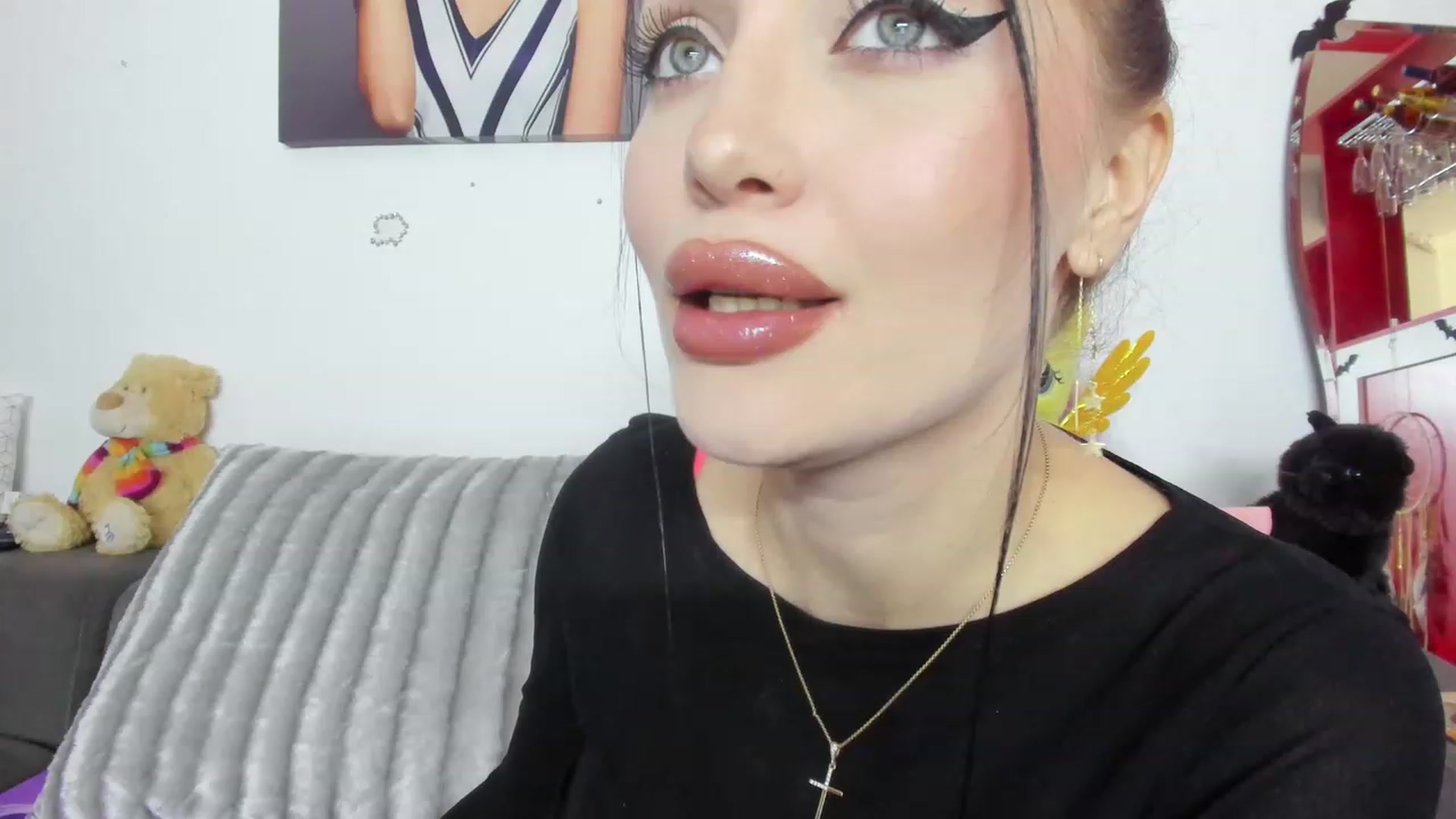 Gallery image thumbnail from AletaOcean's myfreecams stream on, 04/25/2023, 08:42 image 10 of 20