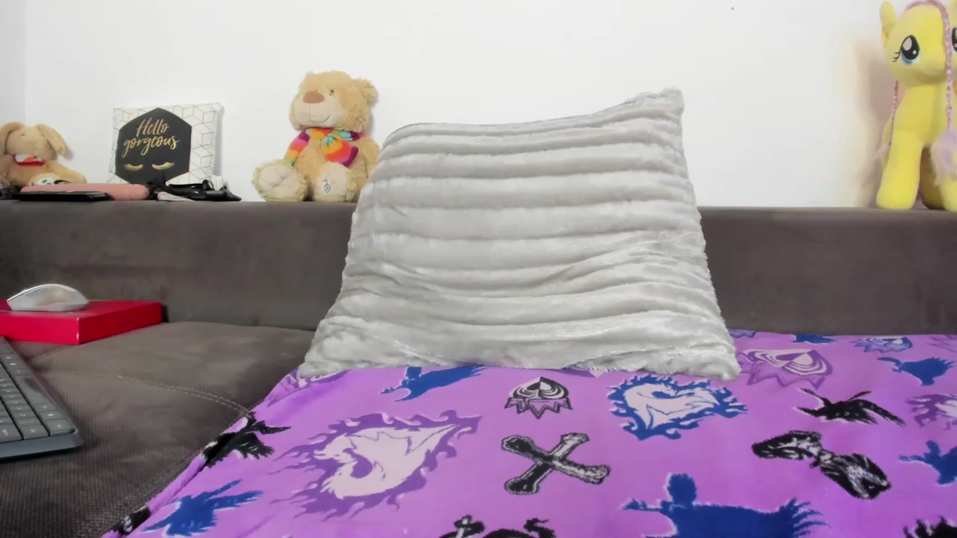 Gallery image thumbnail from AletaOcean's myfreecams stream on, 04/29/2023, 10:50 image 17 of 20
