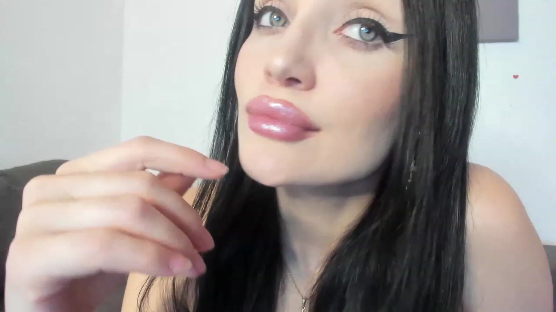 Gallery image thumbnail from AletaOcean's myfreecams stream on, 05/02/2023, 14:21 image 19 of 20