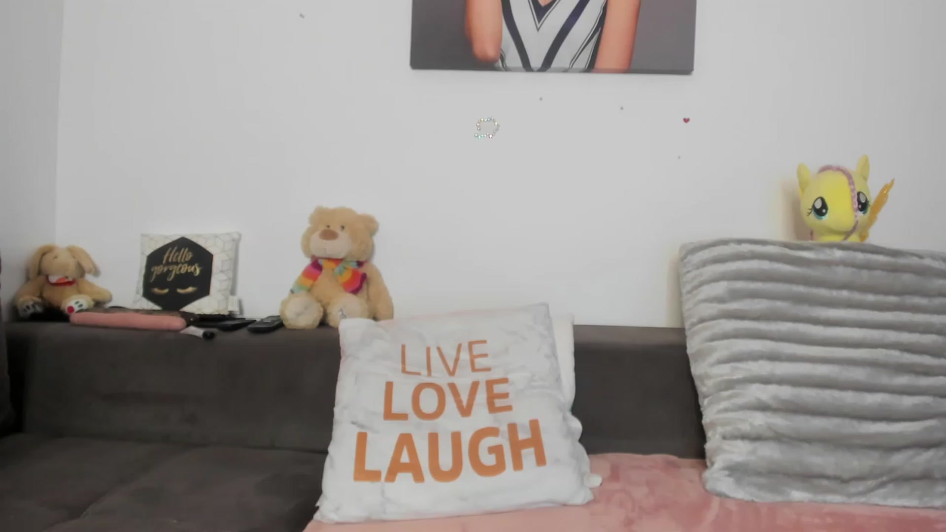Gallery image thumbnail from AletaOcean's myfreecams stream on, 05/03/2023, 12:46 image 19 of 20