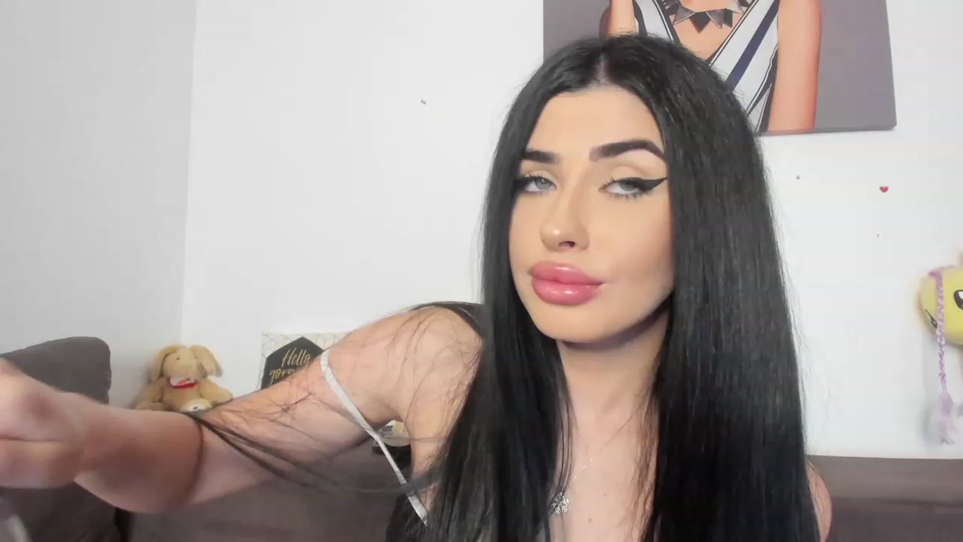 Gallery image thumbnail from AletaOcean's myfreecams stream on, 05/05/2023, 09:00 image 10 of 20