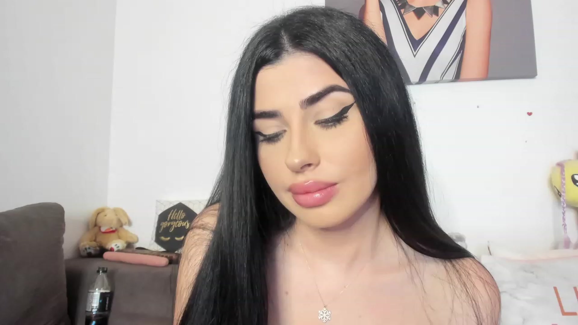 Gallery image thumbnail from AletaOcean's myfreecams stream on, 05/05/2023, 09:00 image 8 of 20