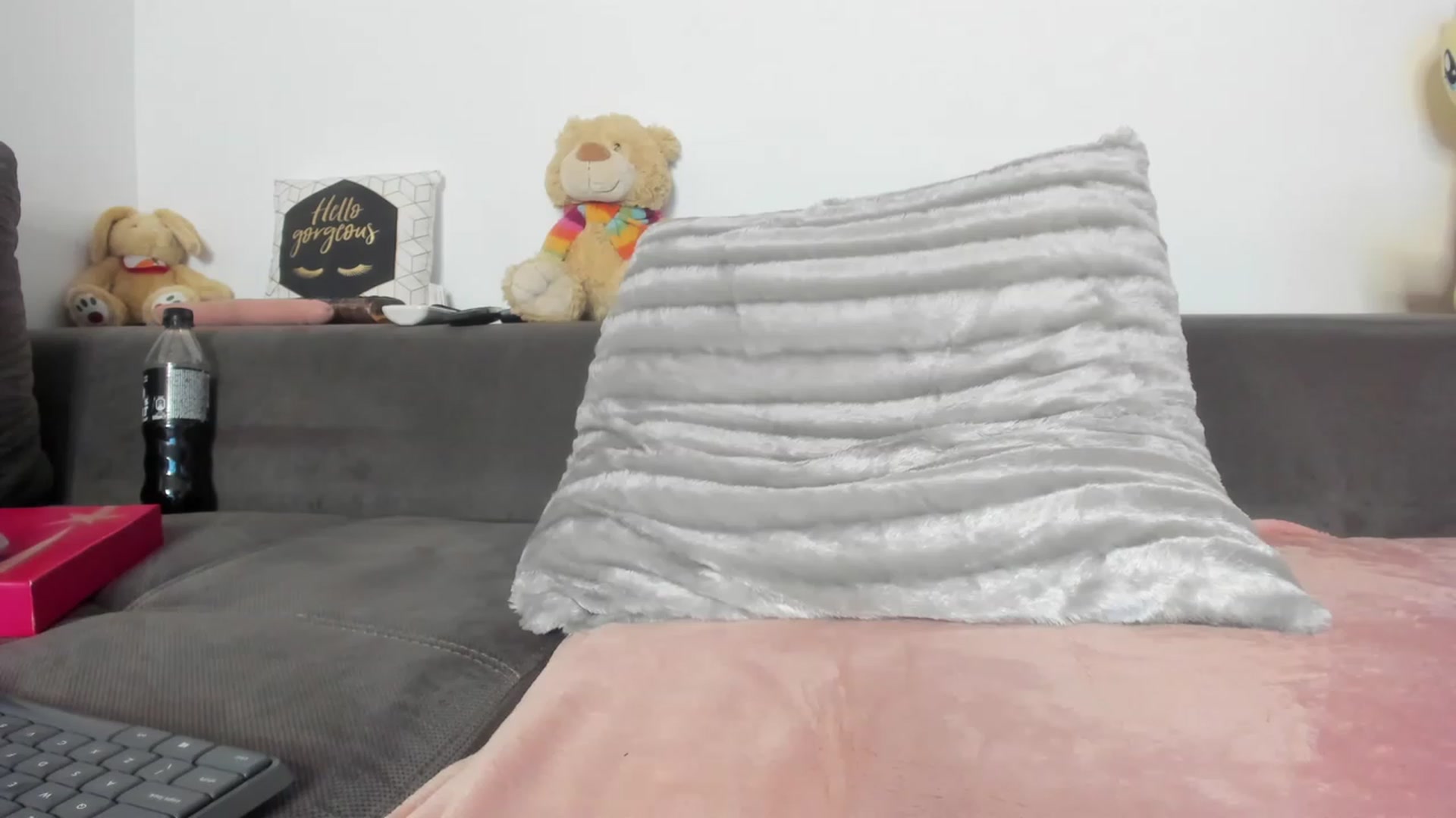 Gallery image thumbnail from AletaOcean's myfreecams stream on, 05/09/2023, 09:03 image 4 of 20