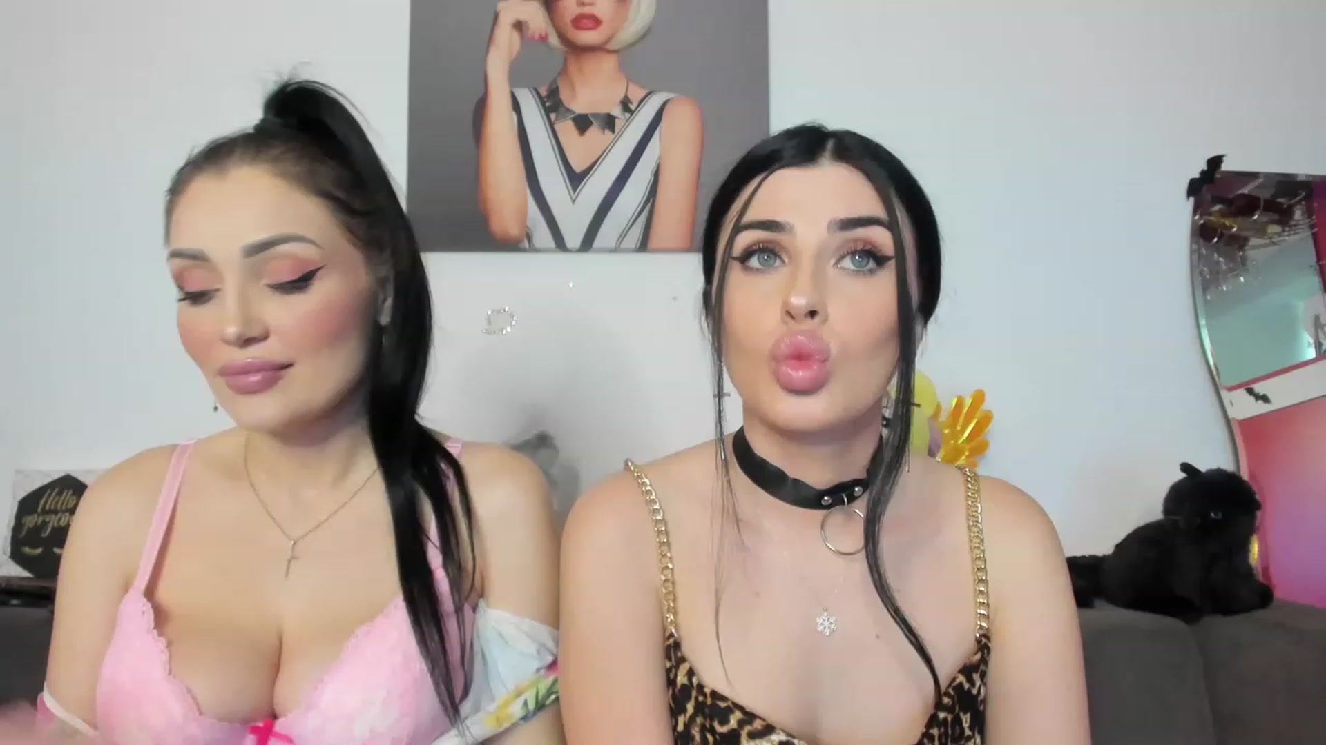 Gallery image thumbnail from AletaOcean's myfreecams stream on, 05/11/2023, 12:42 image 13 of 20