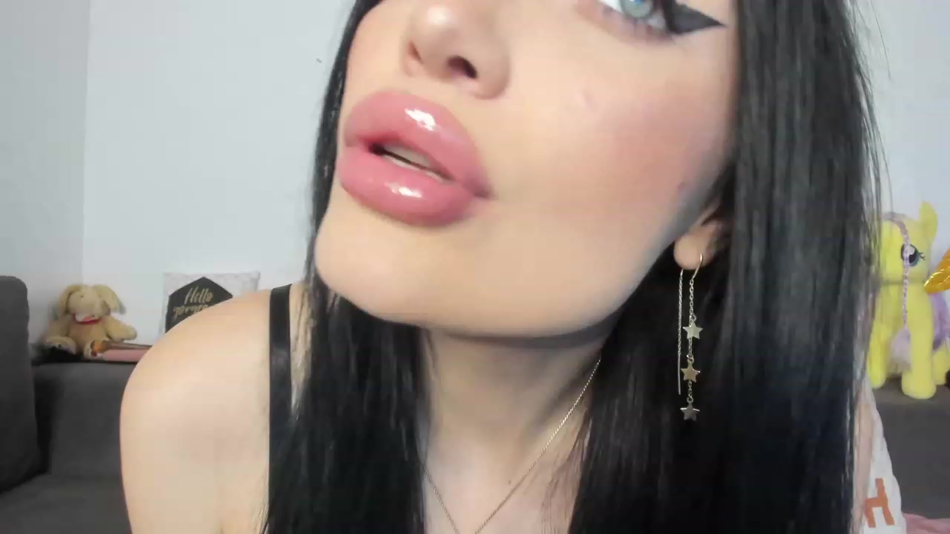 Gallery image thumbnail from AletaOcean's myfreecams stream on, 05/13/2023, 10:47 image 7 of 20