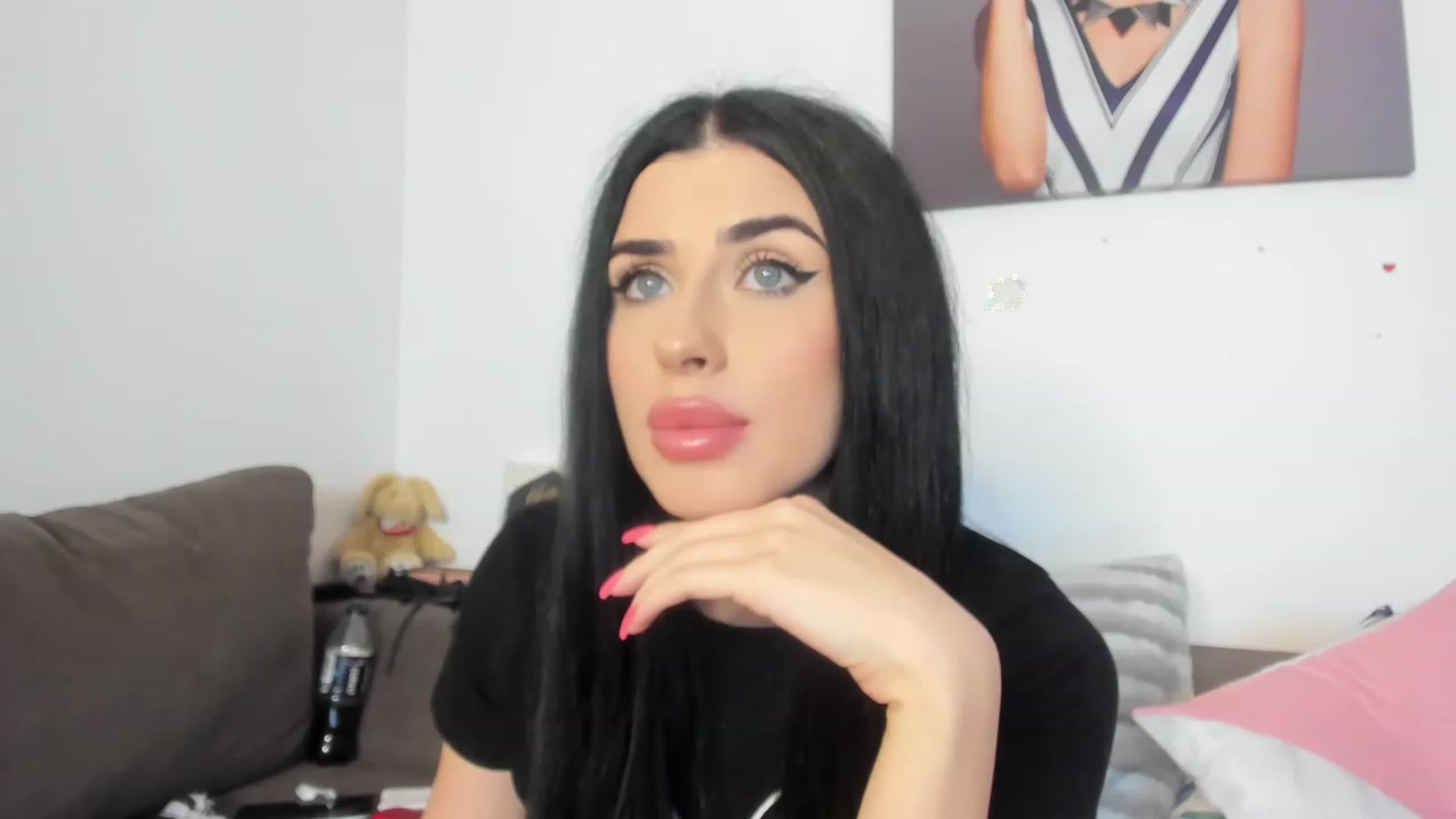 Gallery image thumbnail from AletaOcean's myfreecams stream on, 05/17/2023, 15:09 image 16 of 20