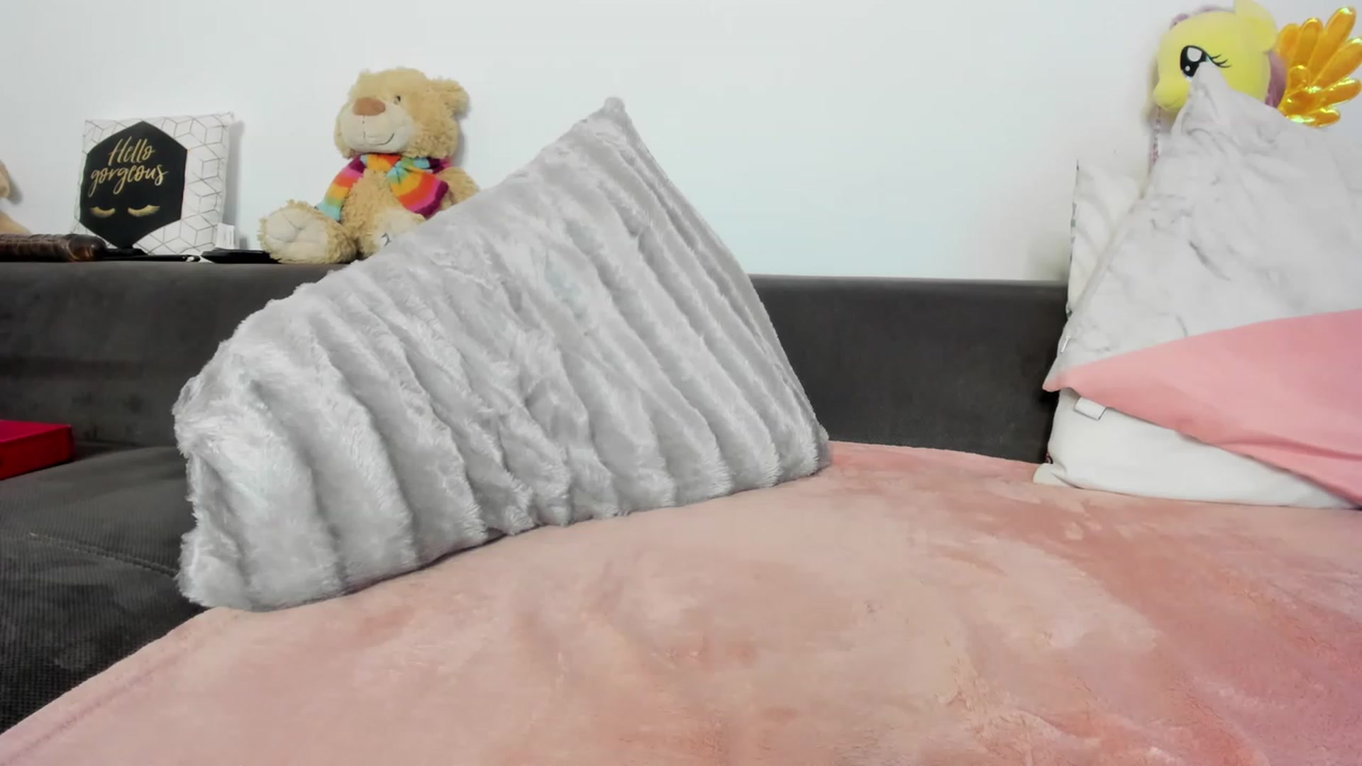 Gallery image thumbnail from AletaOcean's myfreecams stream on, 05/20/2023, 11:21 image 9 of 20