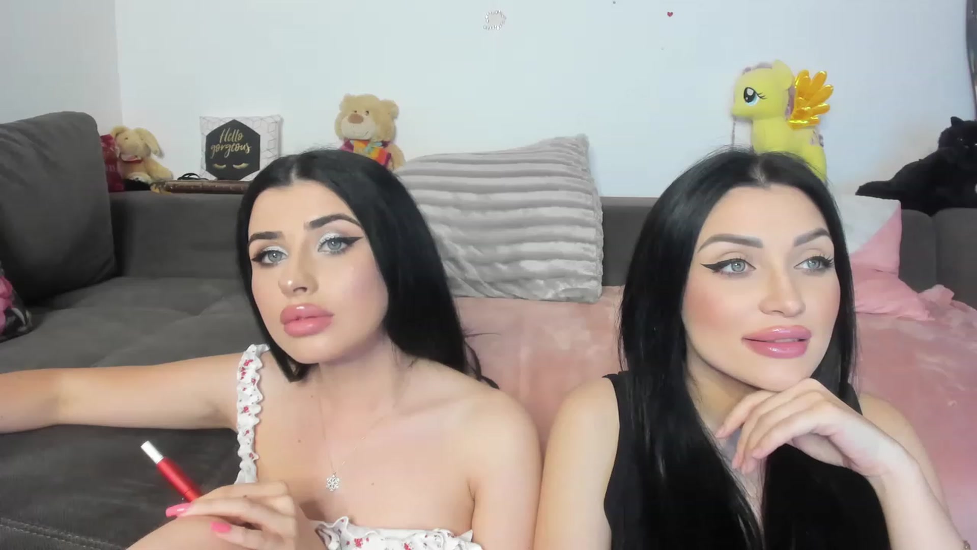 Gallery image thumbnail from AletaOcean's myfreecams stream on, 05/24/2023, 17:47 image 9 of 20