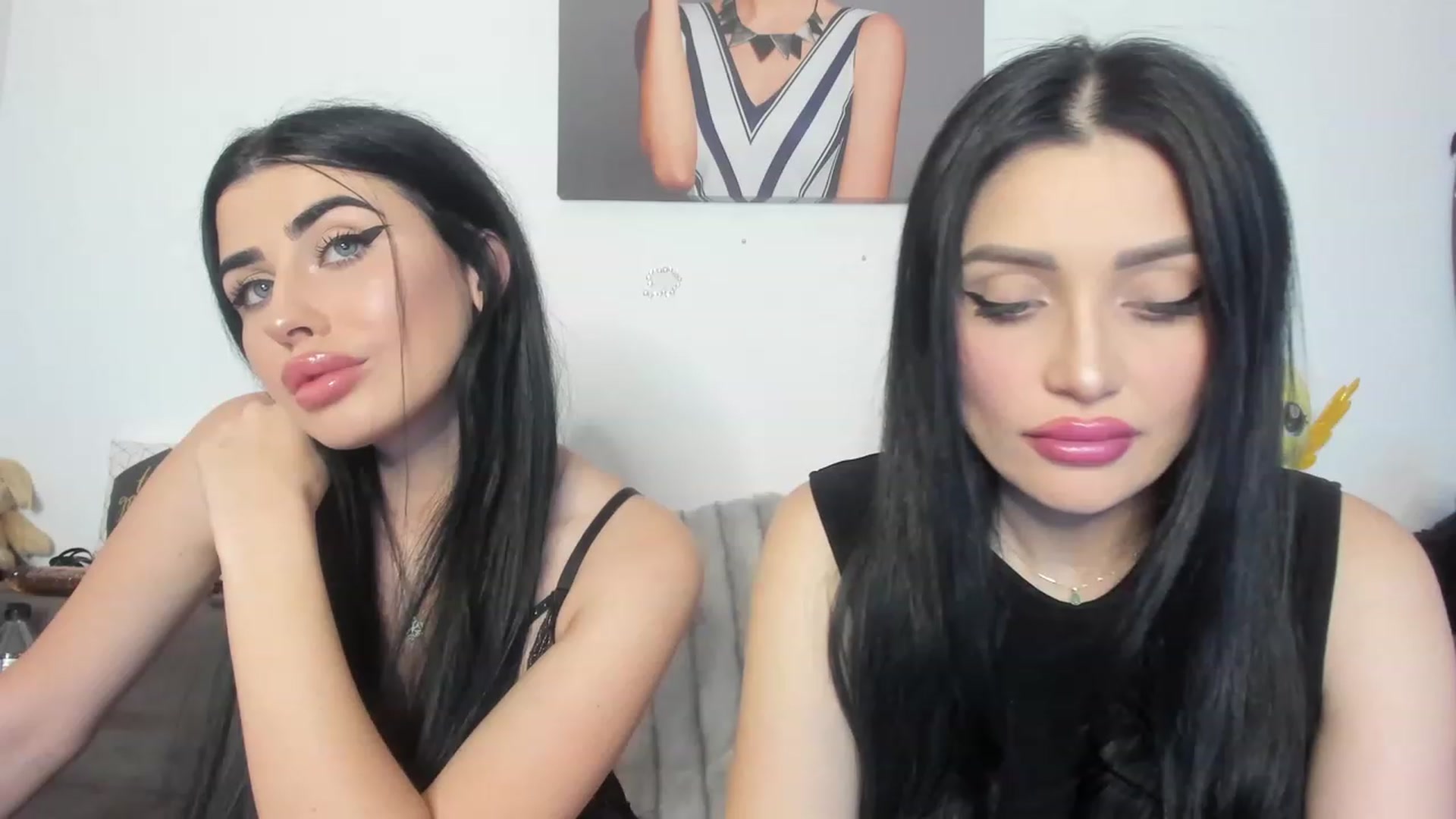 Gallery image thumbnail from AletaOcean's myfreecams stream on, 05/25/2023, 14:18 image 9 of 20