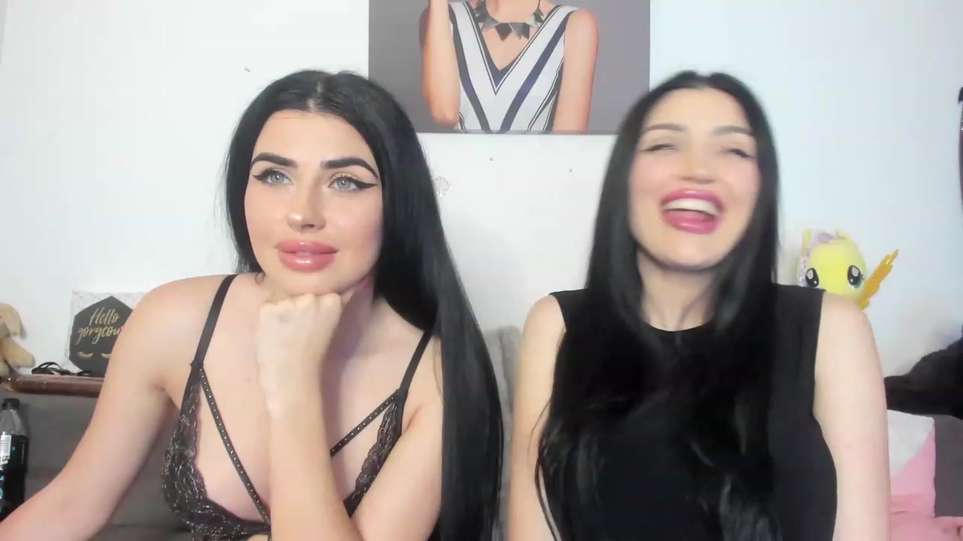Gallery image thumbnail from AletaOcean's myfreecams stream on, 05/25/2023, 14:18 image 8 of 20