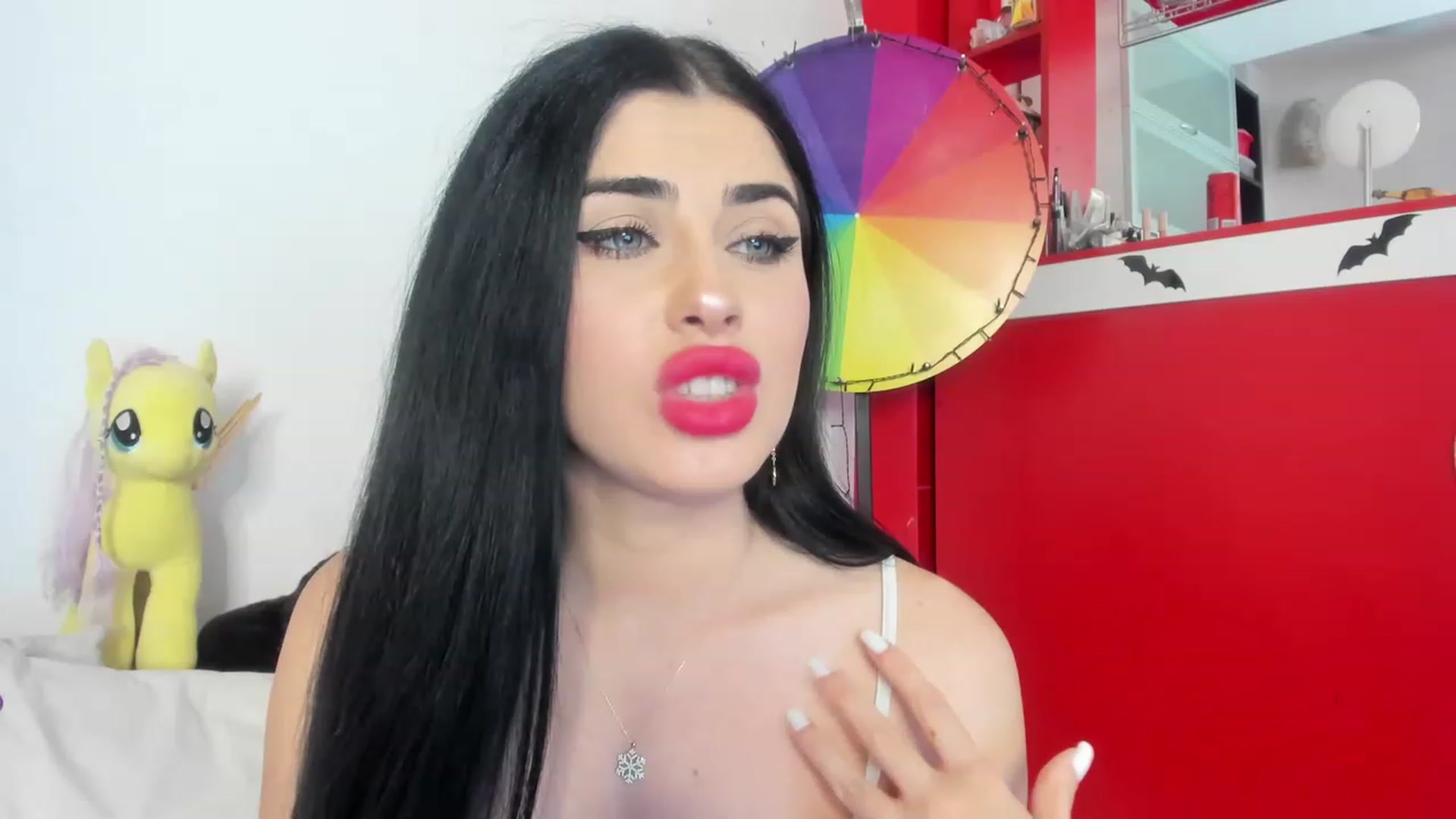 Gallery image thumbnail from AletaOcean's myfreecams stream on, 06/09/2023, 12:04 image 9 of 20