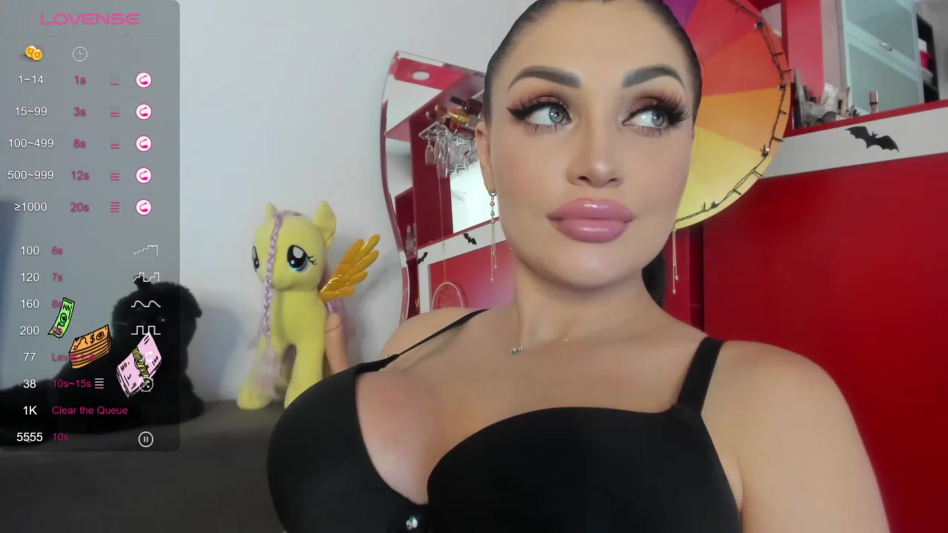 Gallery image thumbnail from AletaOcean's myfreecams stream on, 08/21/2023, 11:48 image 3 of 20
