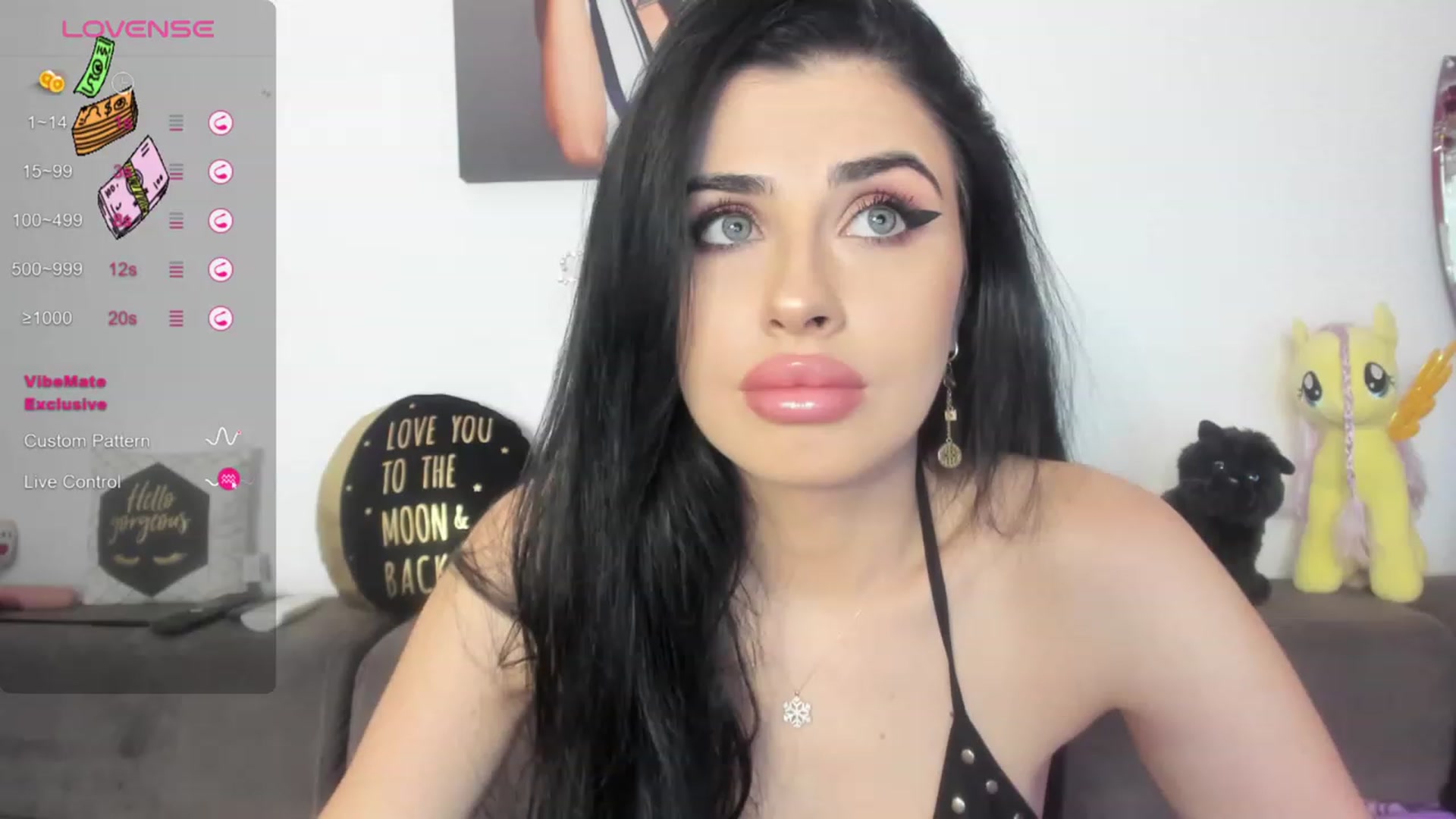 Gallery image thumbnail from AletaOcean's myfreecams stream on, 08/21/2023, 13:34 image 8 of 20
