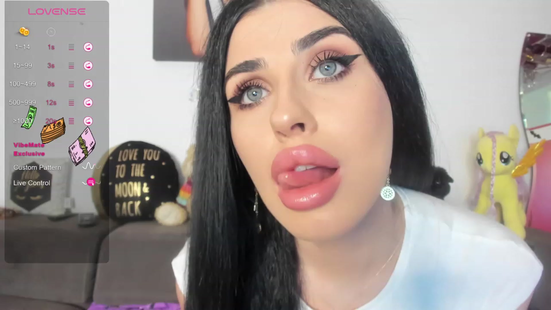 Gallery image thumbnail from AletaOcean's myfreecams stream on, 08/24/2023, 14:43 image 3 of 20