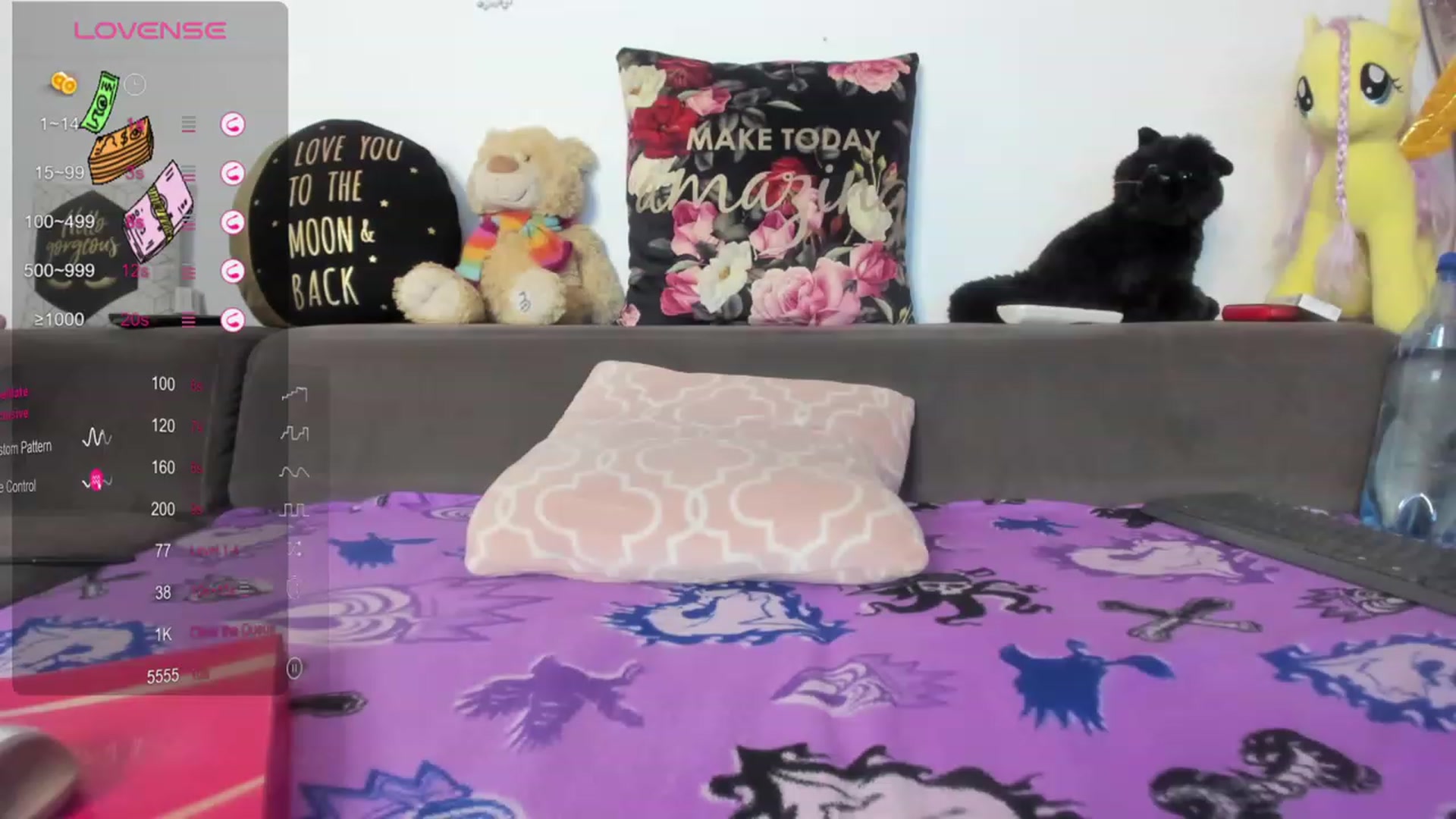 Gallery image thumbnail from AletaOcean's myfreecams stream on, 08/25/2023, 14:04 image 9 of 20