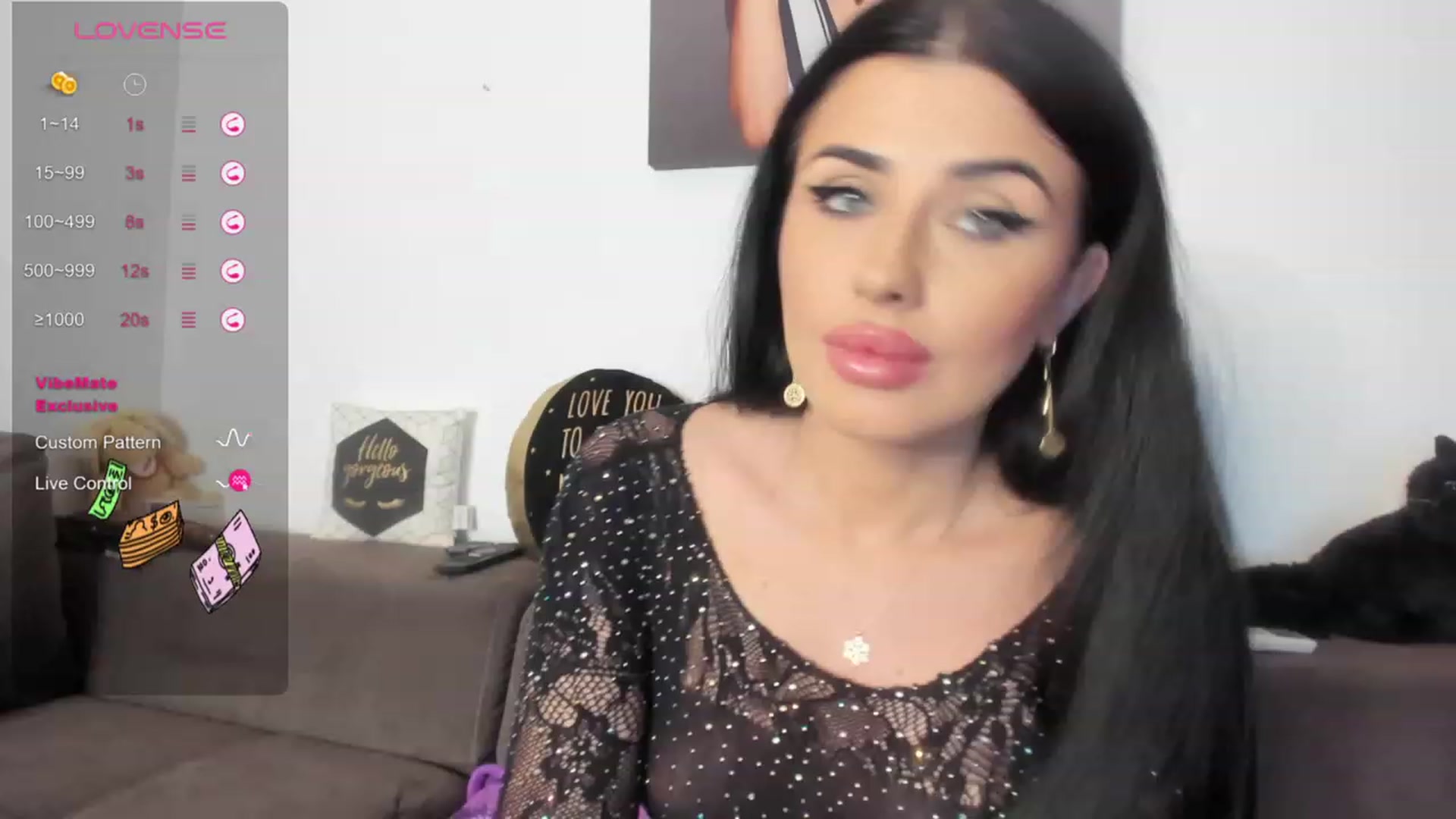 Gallery image thumbnail from AletaOcean's myfreecams stream on, 08/29/2023, 08:15 image 1 of 20