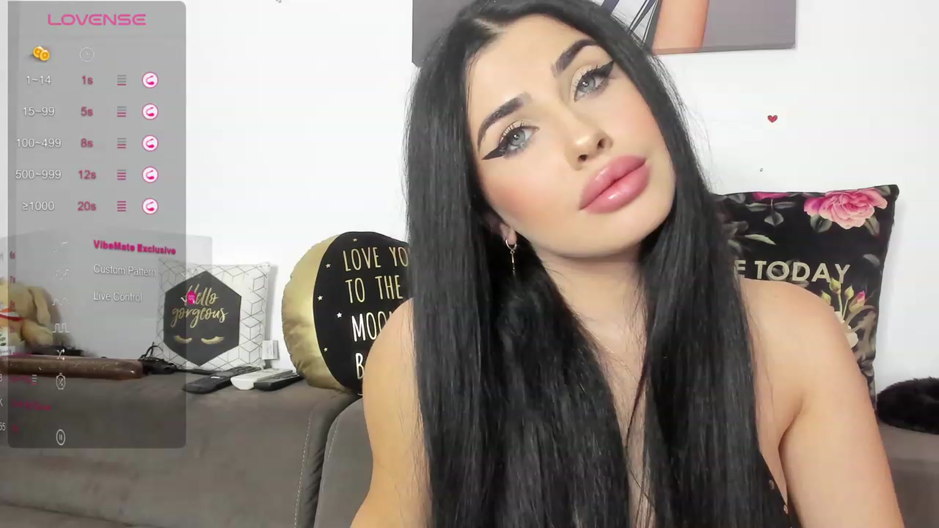 Gallery image thumbnail from AletaOcean's myfreecams stream on, 10/09/2023, 12:03 image 6 of 20