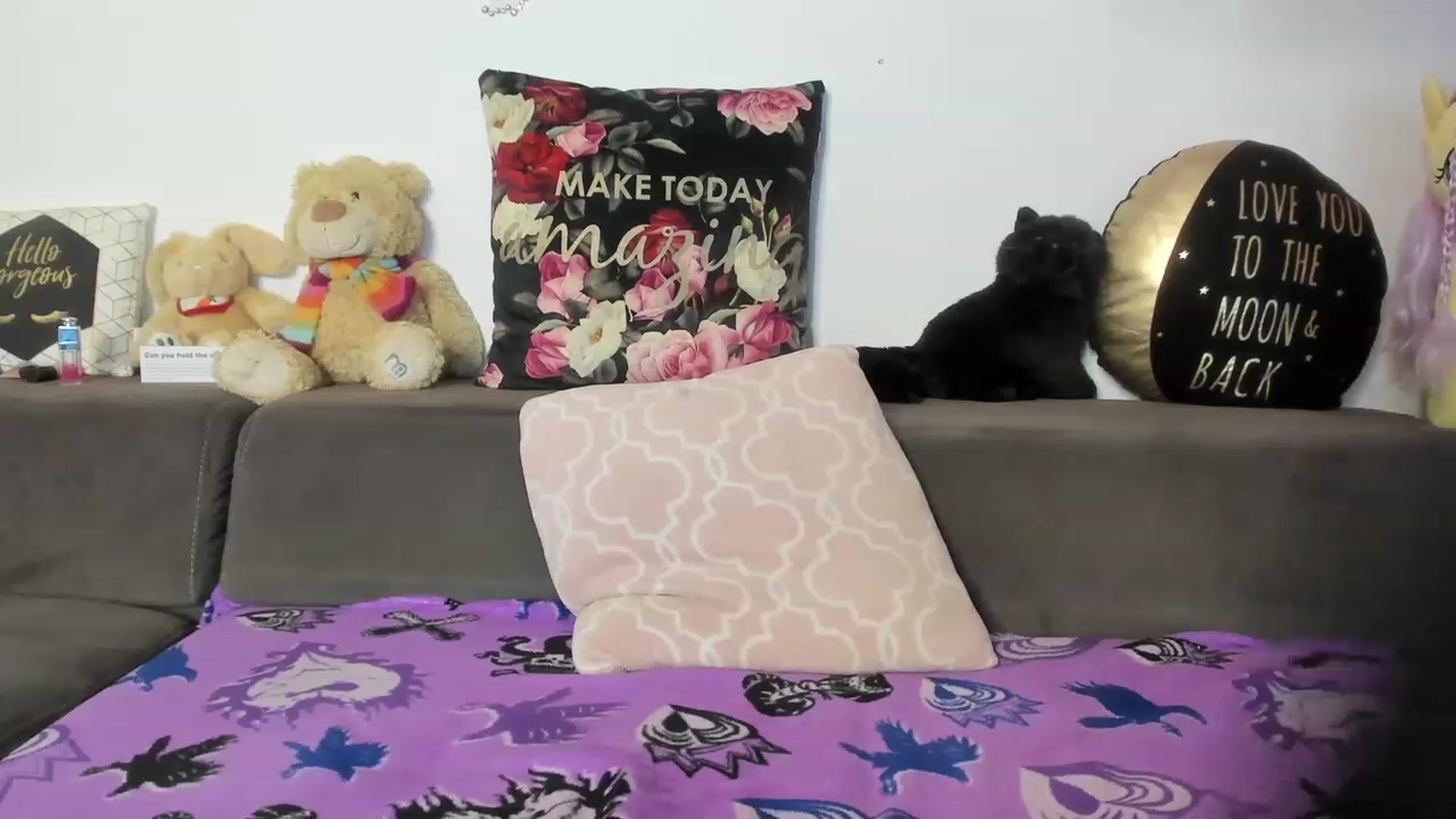 Gallery image thumbnail from AletaOcean's myfreecams stream on, 03/13/2024, 08:57 image 7 of 20