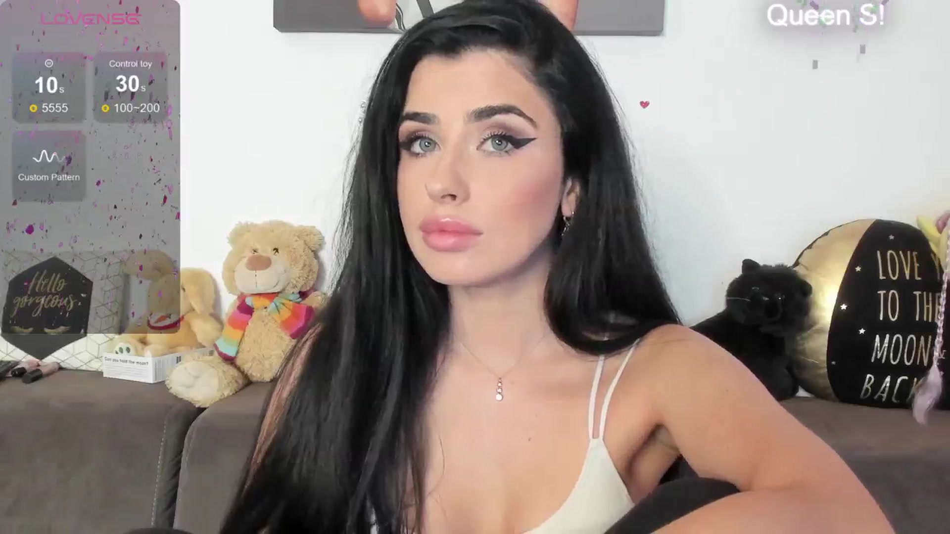 Gallery image thumbnail from AletaOcean's myfreecams stream on, 03/20/2024, 11:15 image 6 of 20