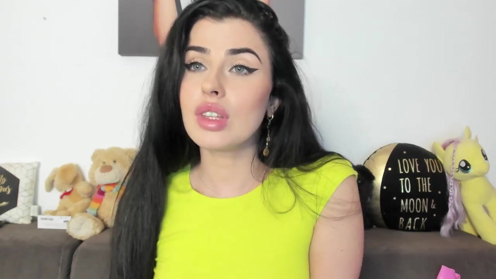 Gallery image thumbnail from AletaOcean's myfreecams stream on, 04/08/2024, 14:56 image 12 of 20