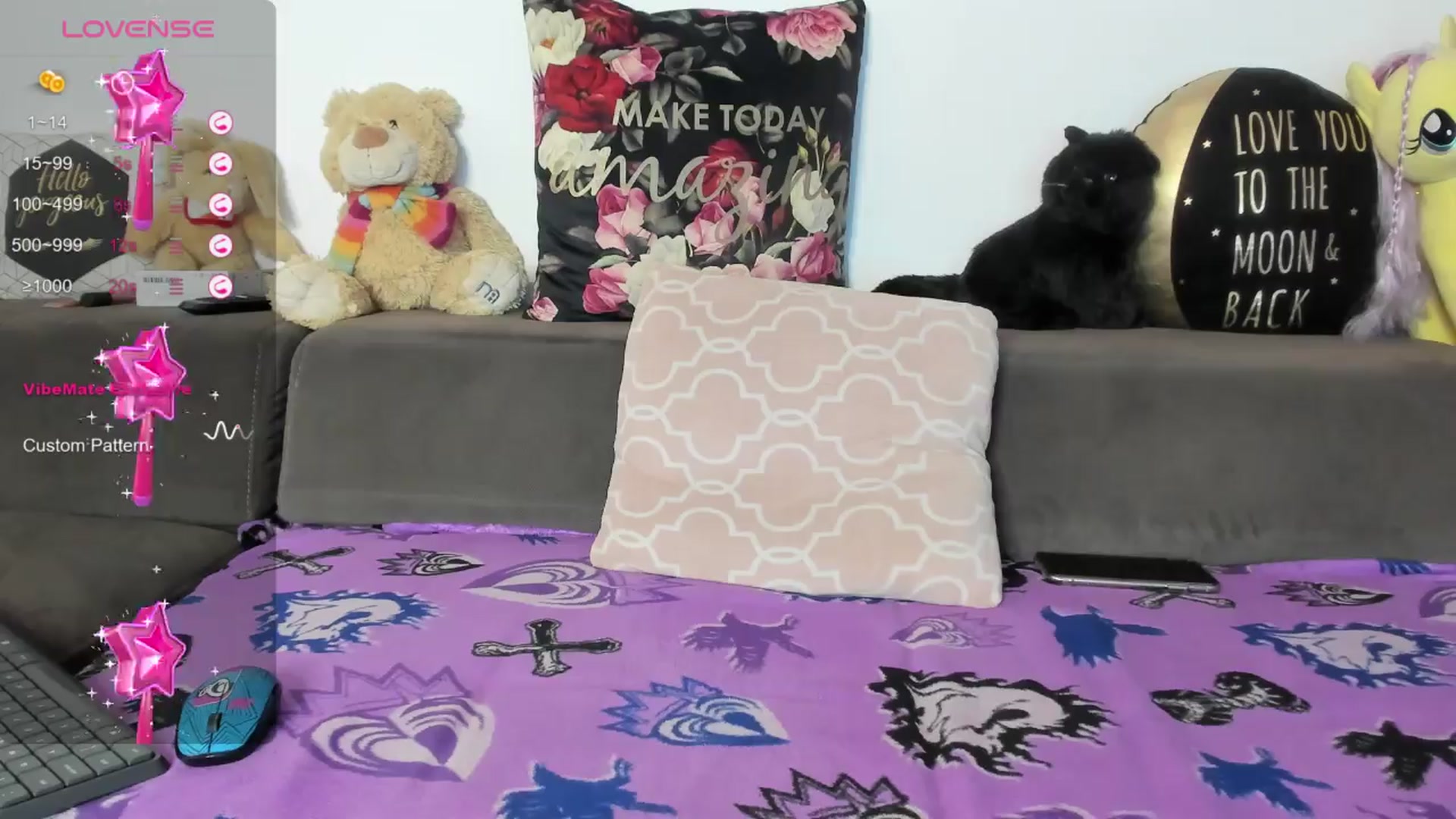 Gallery image thumbnail from AletaOcean's myfreecams stream on, 04/11/2024, 07:34 image 16 of 20
