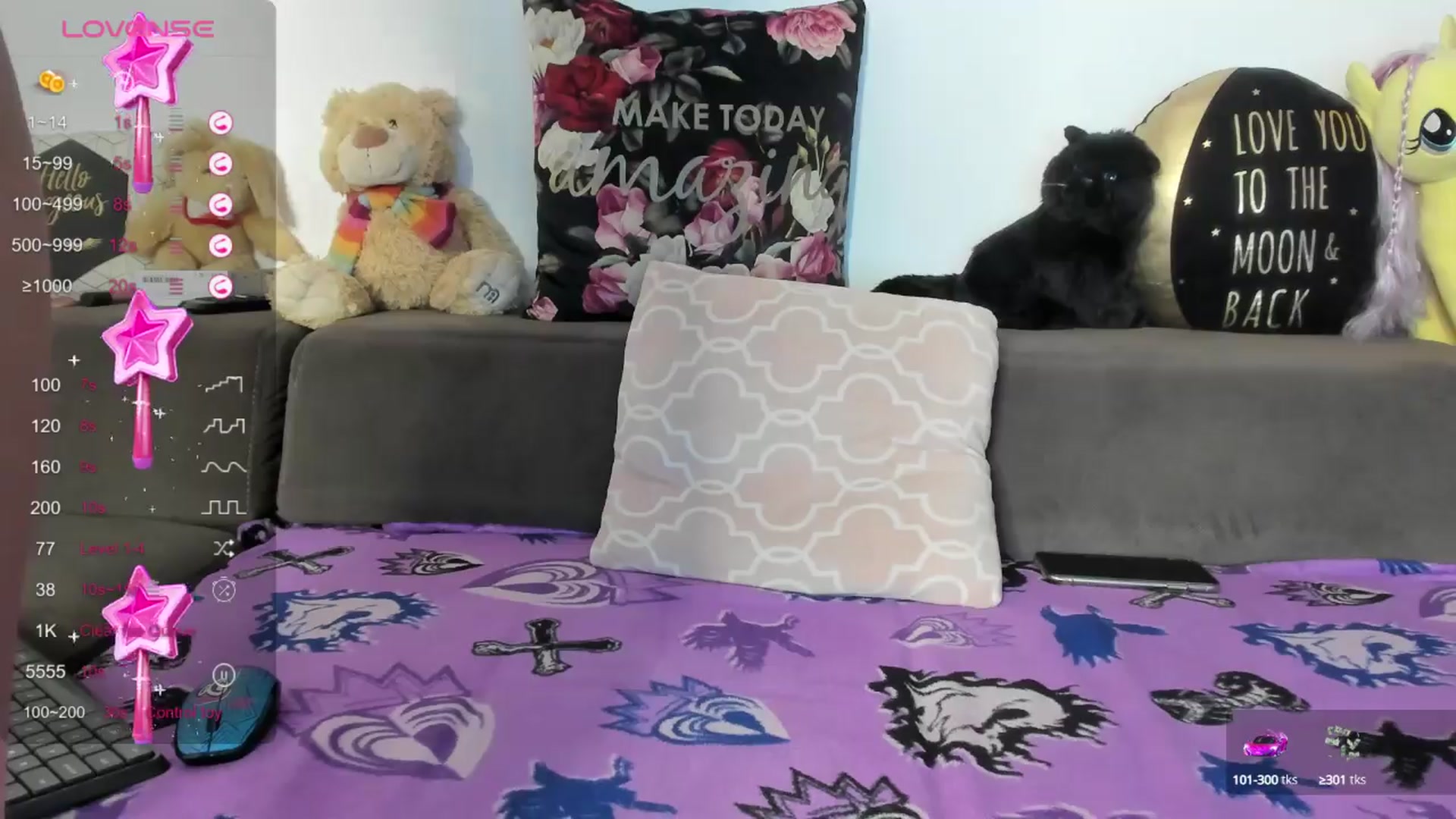 Gallery image thumbnail from AletaOcean's myfreecams stream on, 04/11/2024, 07:34 image 17 of 20