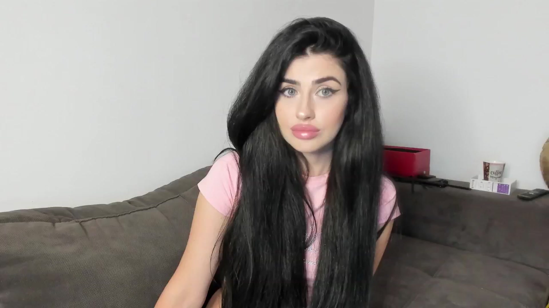 Gallery image thumbnail from AletaOcean's myfreecams stream on, 06/27/2024, 11:21 image 12 of 20