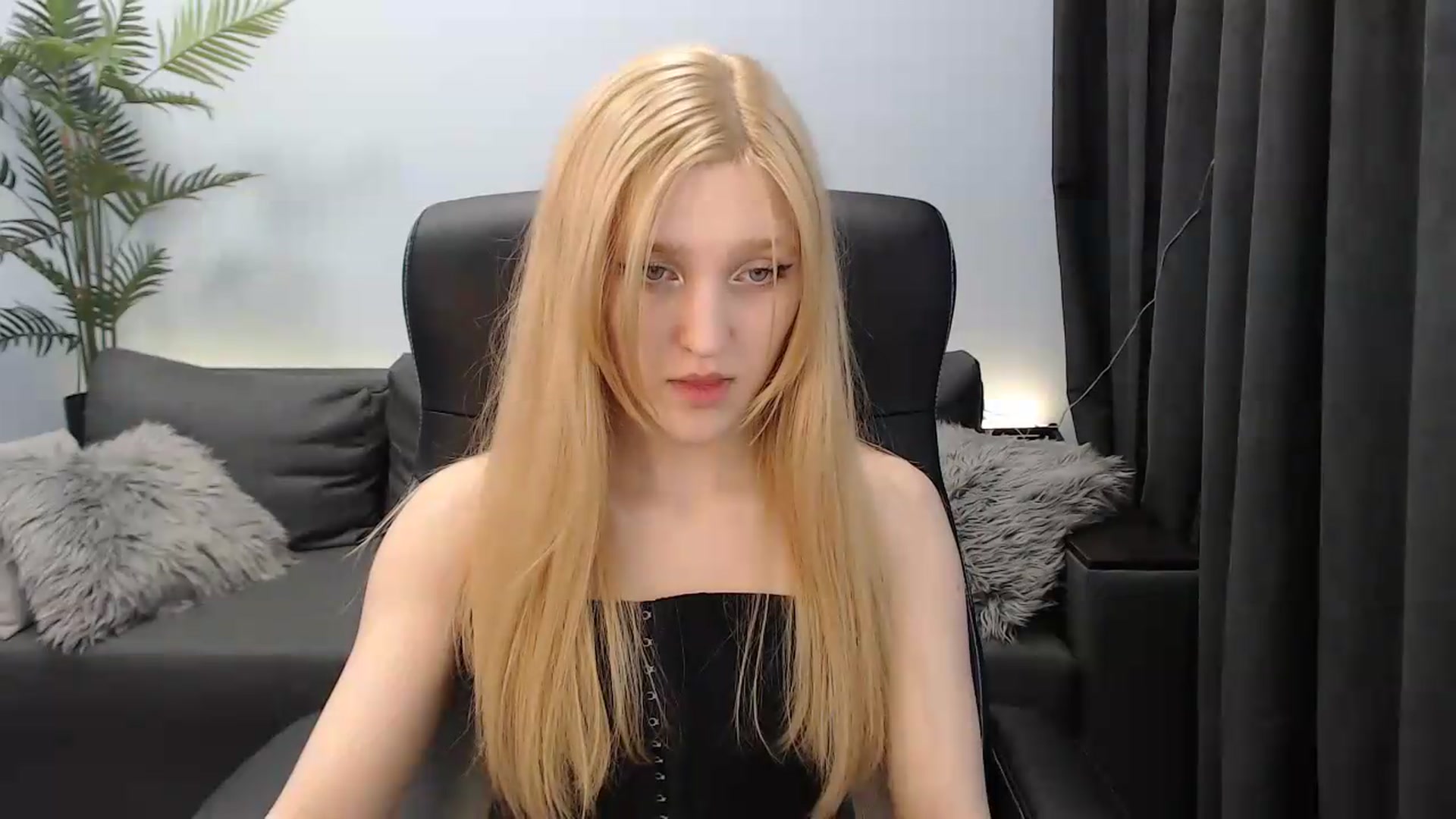 Gallery image thumbnail from AlettaPearl's myfreecams stream on, 05/31/2026, 12:14 image 9 of 20