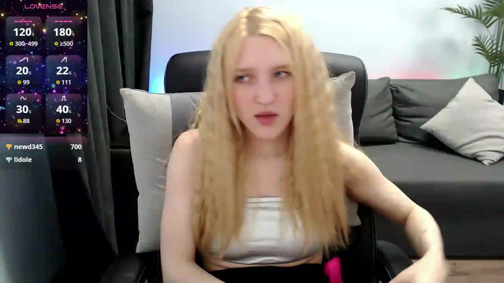 Gallery image thumbnail from AlettaPearl's myfreecams stream on, 06/02/2026, 09:33 image 14 of 20