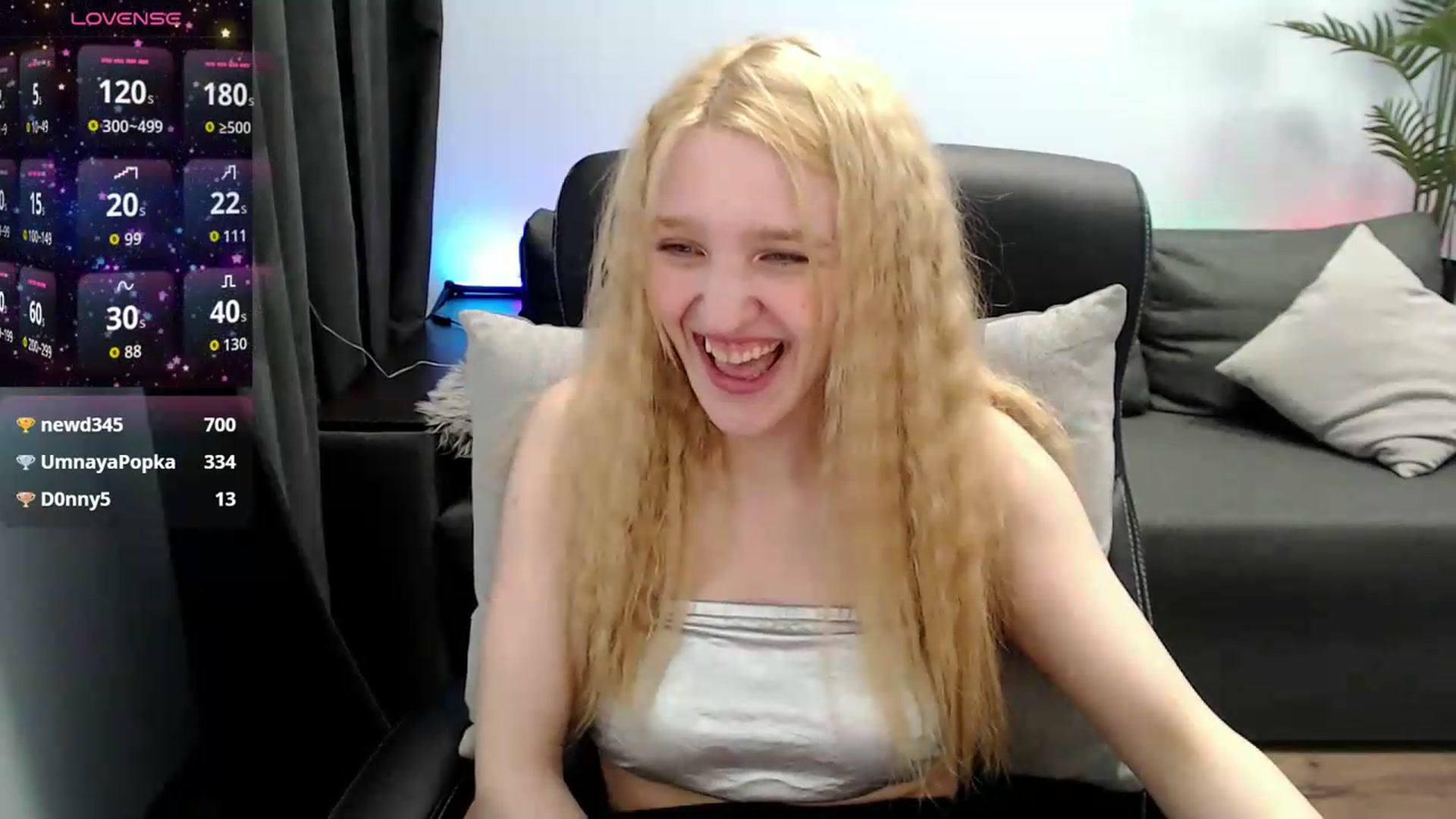 Gallery image thumbnail from AlettaPearl's myfreecams stream on, 06/02/2026, 11:08 image 18 of 20