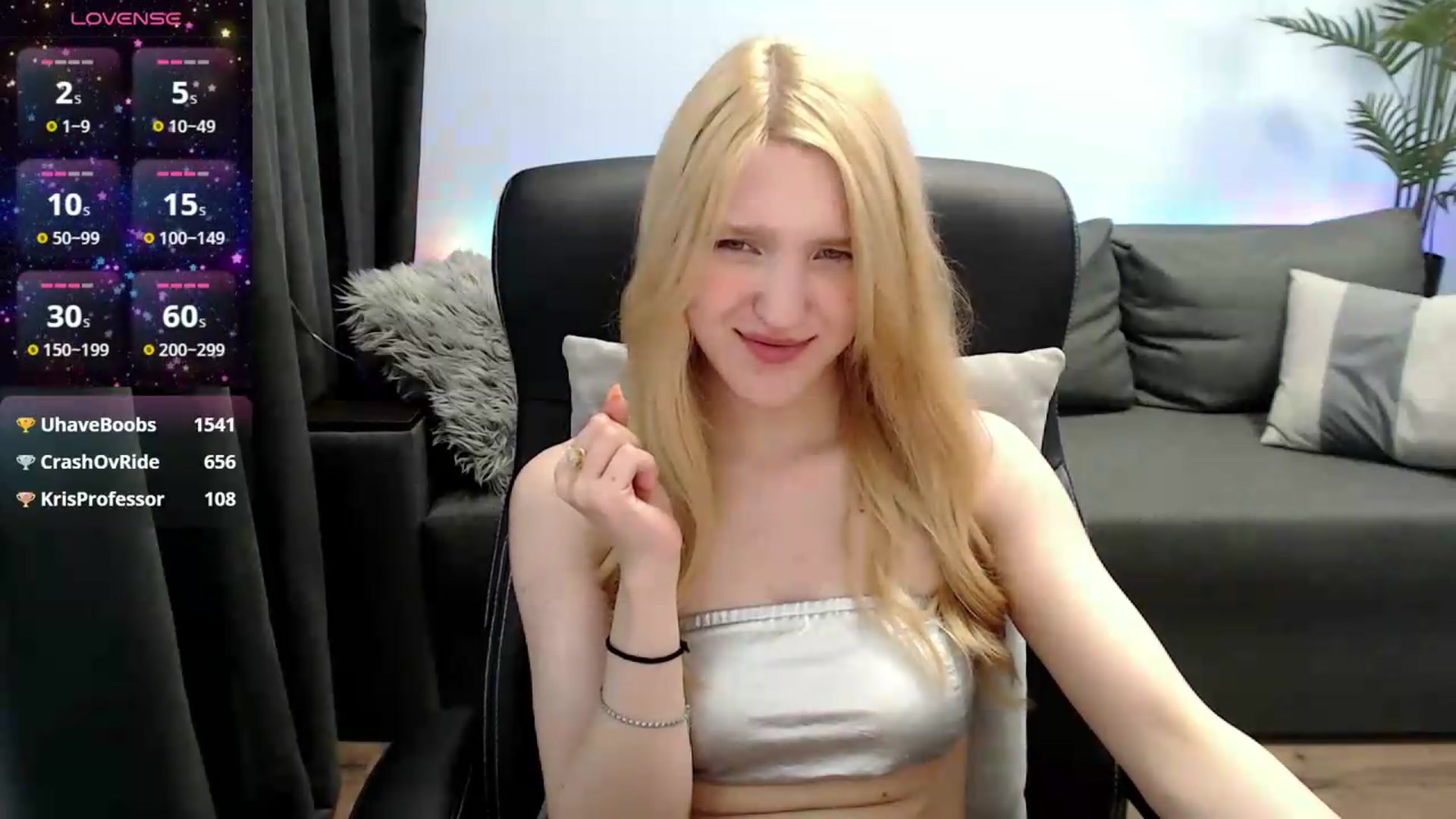 Gallery image thumbnail from AlettaPearl's myfreecams stream on, 06/05/2026, 12:31 image 4 of 20