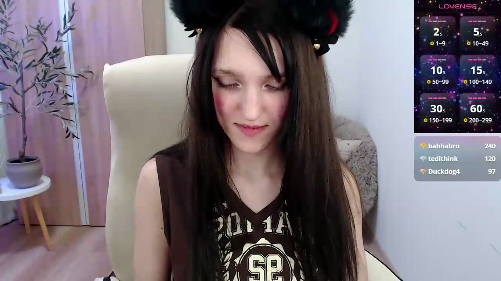 Gallery image thumbnail from AlettaPearl's myfreecams stream on, 06/27/2026, 12:42 image 10 of 20