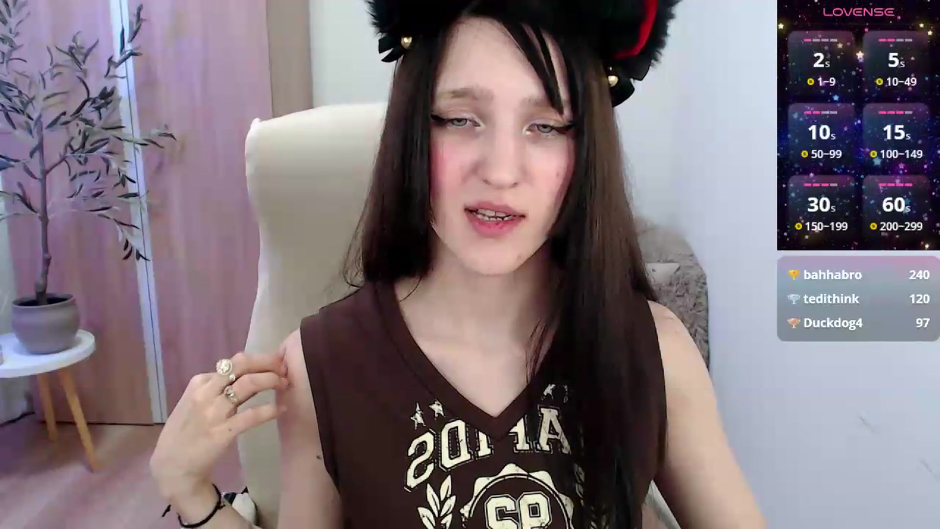 Gallery image thumbnail from AlettaPearl's myfreecams stream on, 06/27/2026, 12:42 image 6 of 20