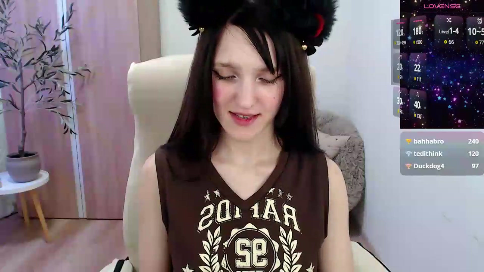 Gallery image thumbnail from AlettaPearl's myfreecams stream on, 06/27/2026, 12:42 image 18 of 20