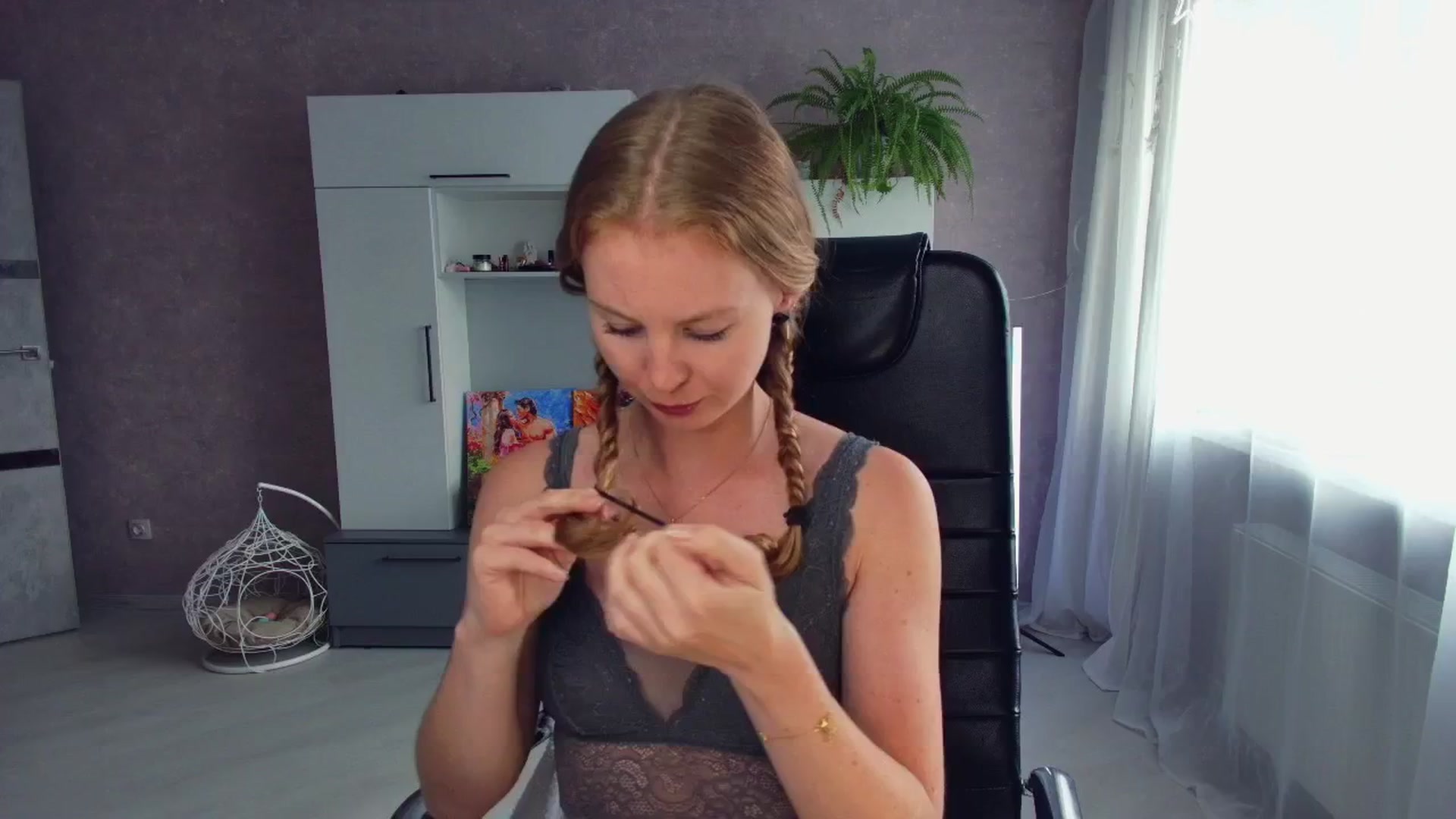 Gallery image thumbnail from AlexImpreza's myfreecams stream on, 04/20/2025, 14:22 image 12 of 20