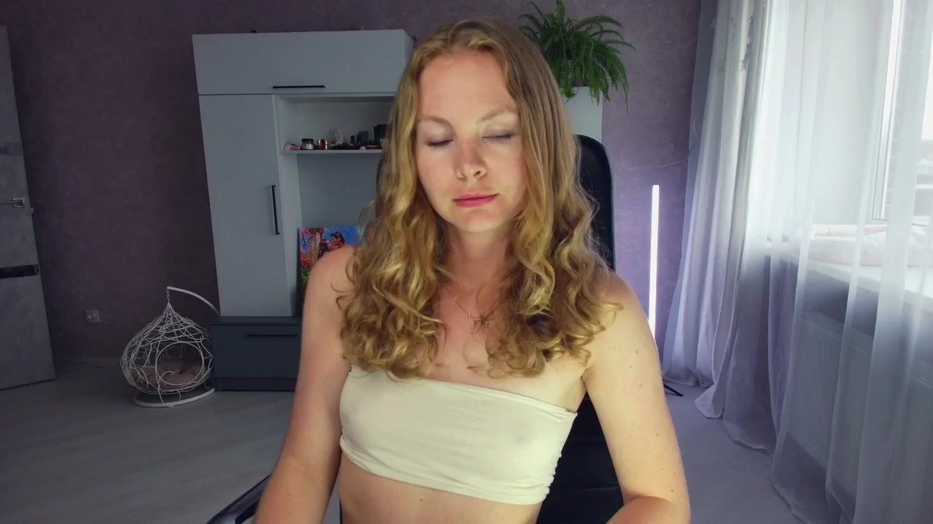 Gallery image thumbnail from AlexImpreza's myfreecams stream on, 04/21/2025, 14:57 image 12 of 20