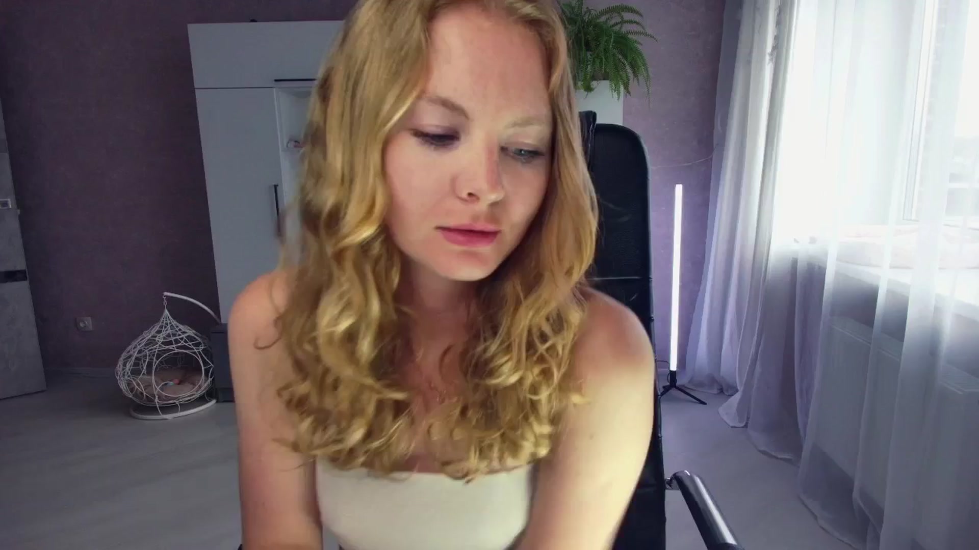 Gallery image thumbnail from AlexImpreza's myfreecams stream on, 04/21/2025, 14:57 image 20 of 20