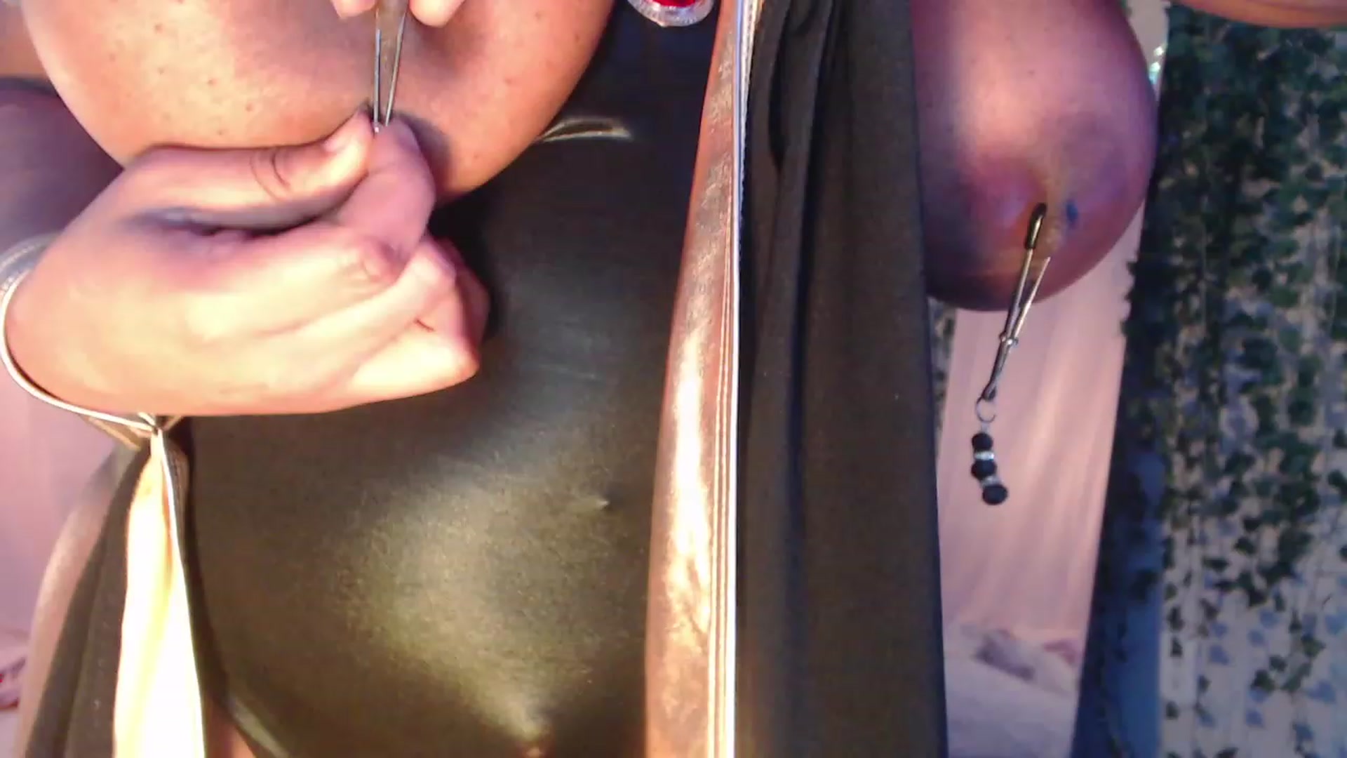 Gallery image thumbnail from AlexLilsecret's myfreecams stream on, 04/20/2023, 05:00 image 9 of 20