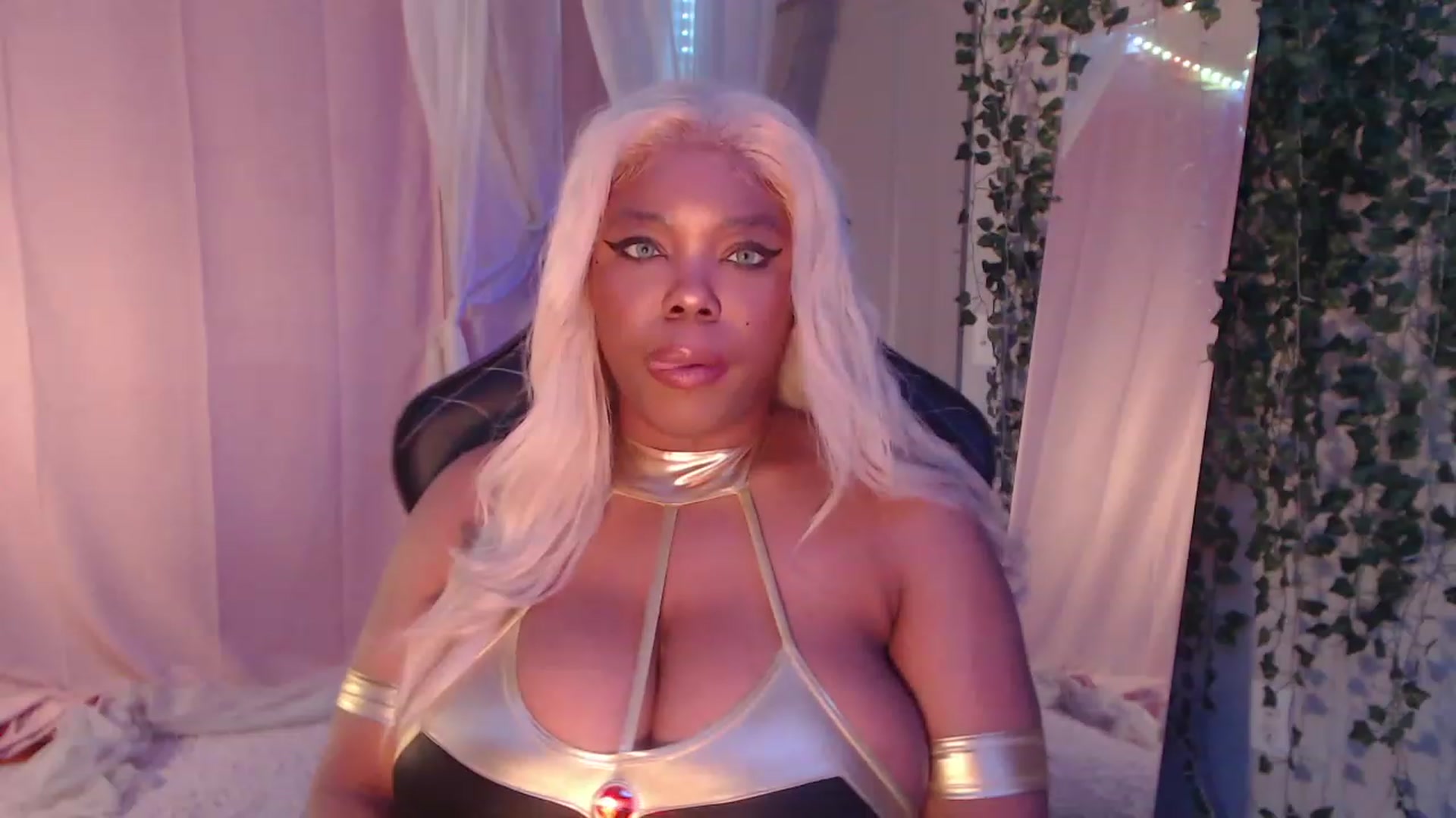 Gallery image thumbnail from AlexLilsecret's myfreecams stream on, 04/20/2023, 05:00 image 20 of 20