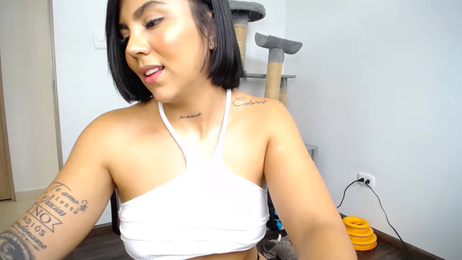 Gallery image thumbnail from AlexLions's myfreecams stream on, 11/25/2022, 19:19 image 11 of 20