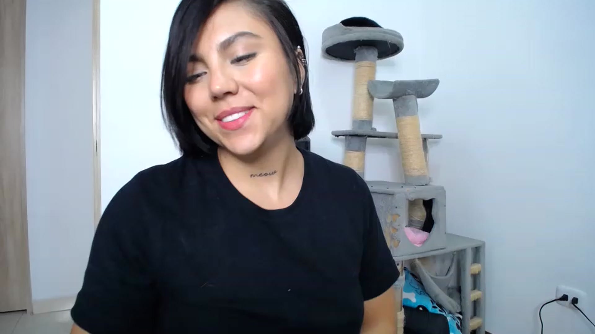 Gallery image thumbnail from AlexLions's myfreecams stream on, 11/27/2022, 03:49 image 20 of 20