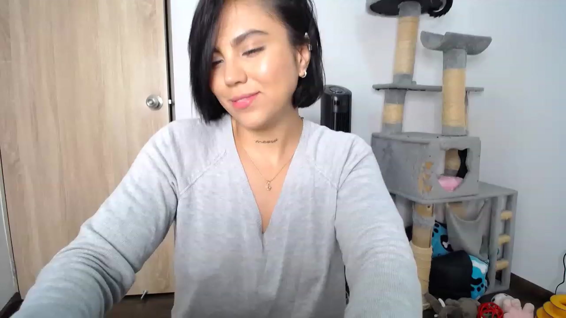 Gallery image thumbnail from AlexLions's myfreecams stream on, 11/29/2022, 24:09 image 14 of 20
