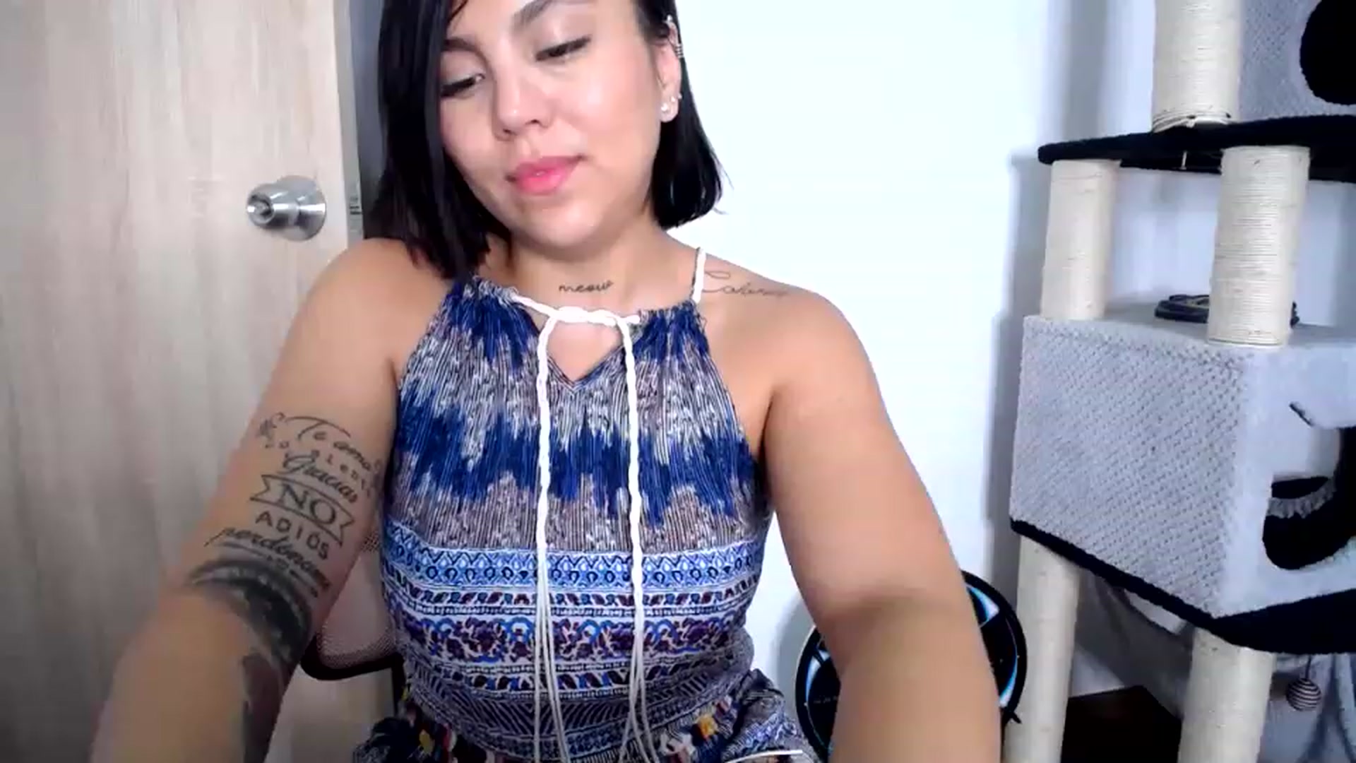 Gallery image thumbnail from AlexLions's myfreecams stream on, 01/17/2023, 01:19 image 6 of 20