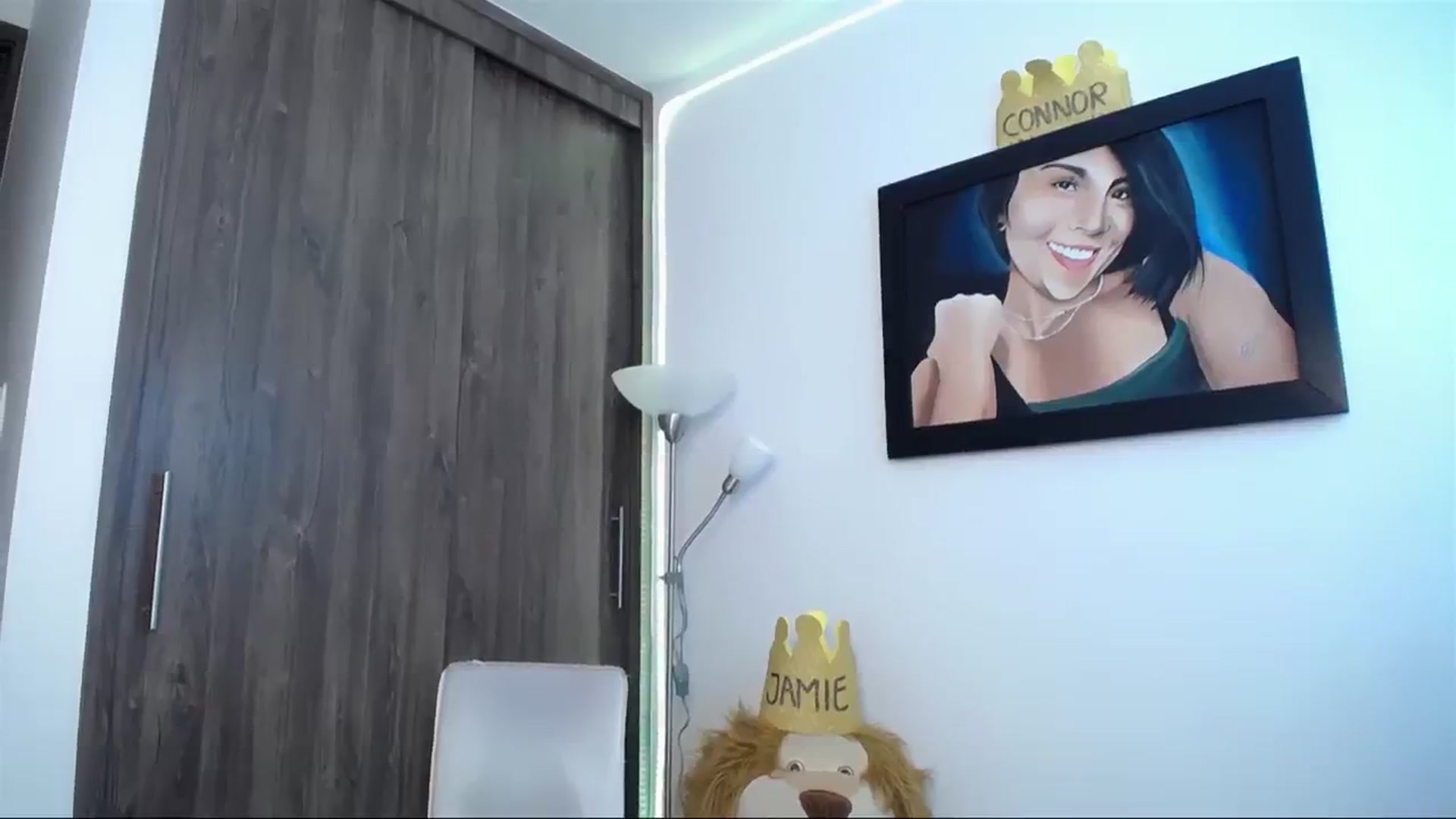 Gallery image thumbnail from AlexLions's myfreecams stream on, 09/28/2023, 08:10 image 13 of 20