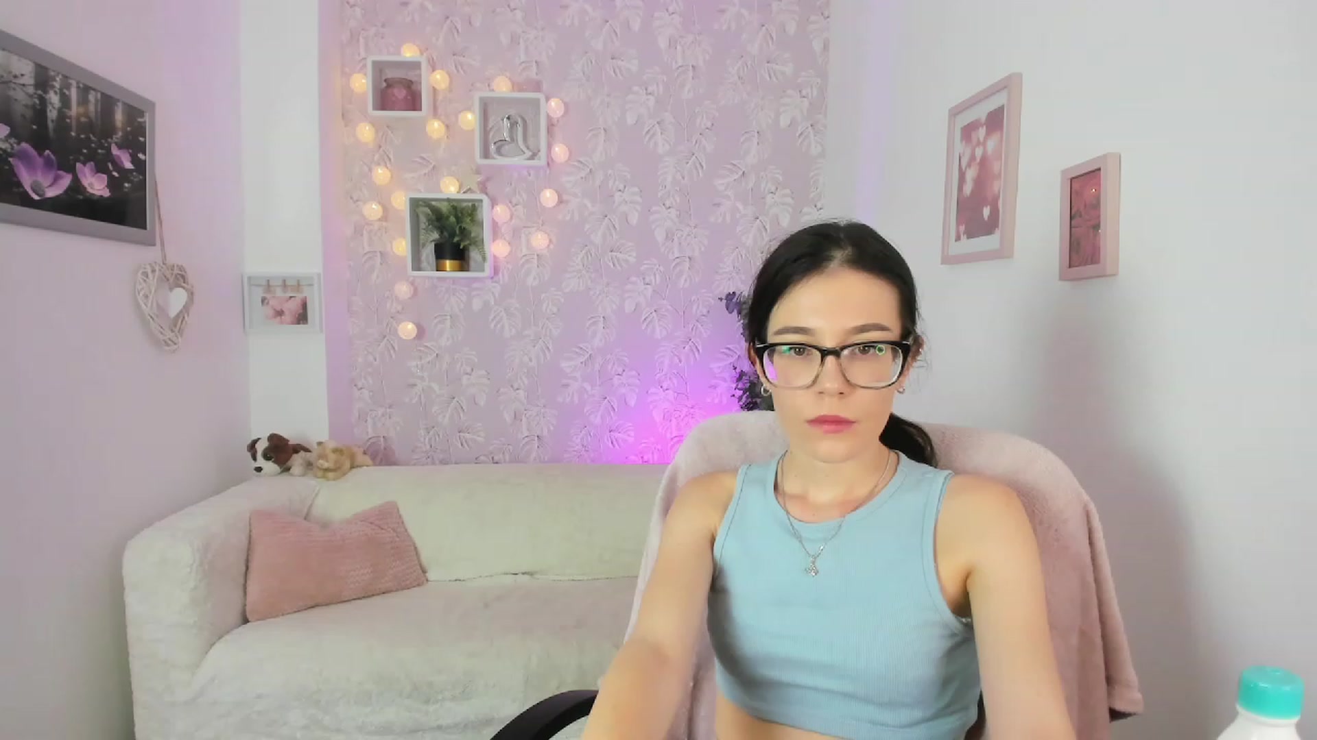 Gallery image thumbnail from Alex_Coal18's myfreecams stream on, 09/12/2023, 07:55 image 19 of 20