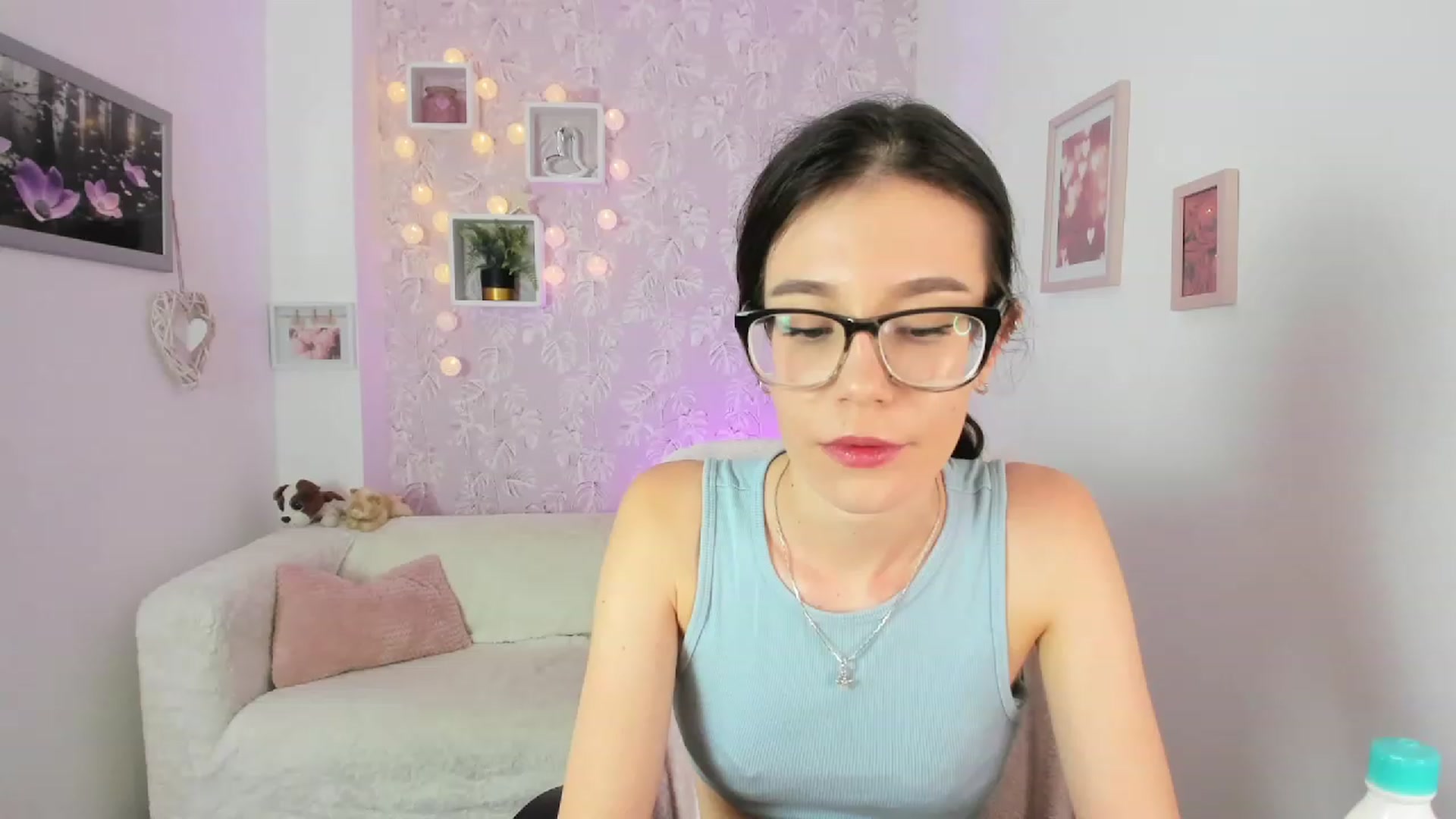Gallery image thumbnail from Alex_Coal18's myfreecams stream on, 09/12/2023, 07:55 image 13 of 20