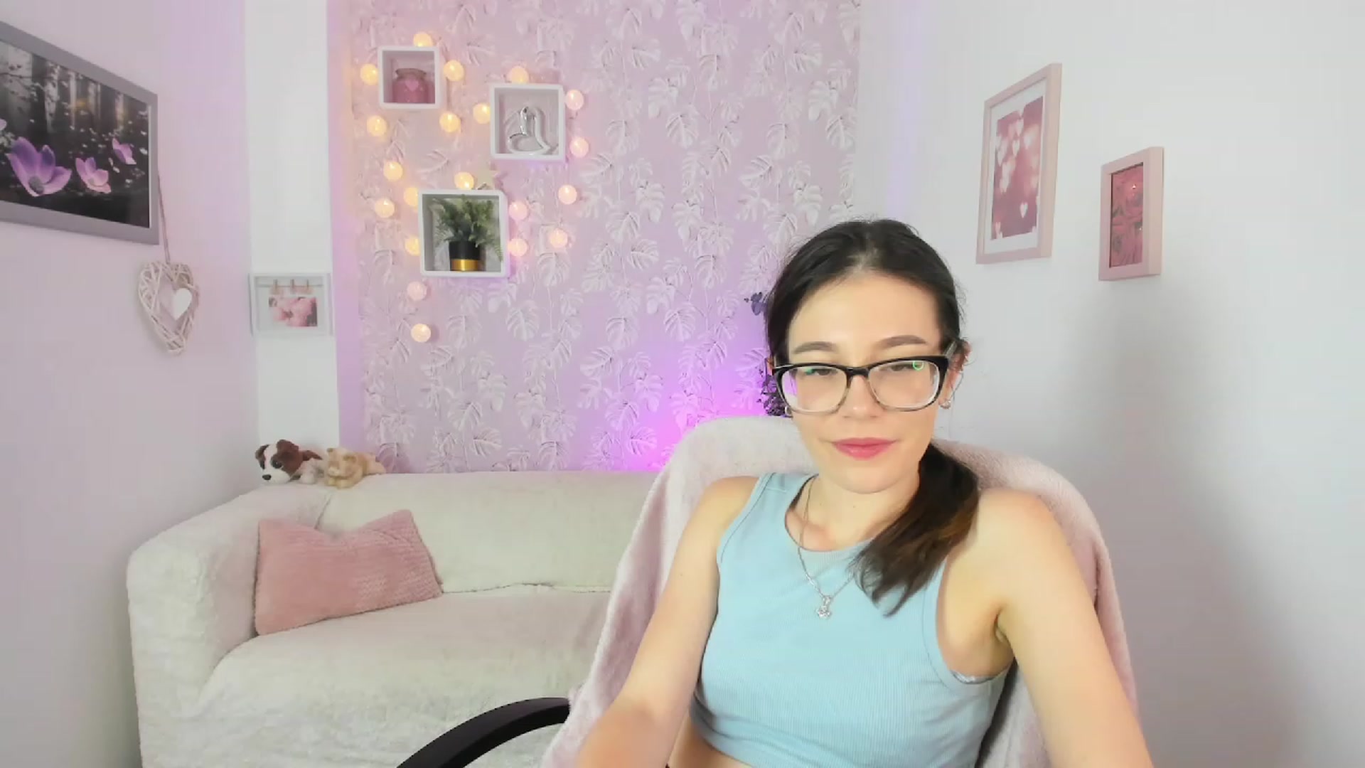 Gallery image thumbnail from Alex_Coal18's myfreecams stream on, 09/12/2023, 09:44 image 3 of 20